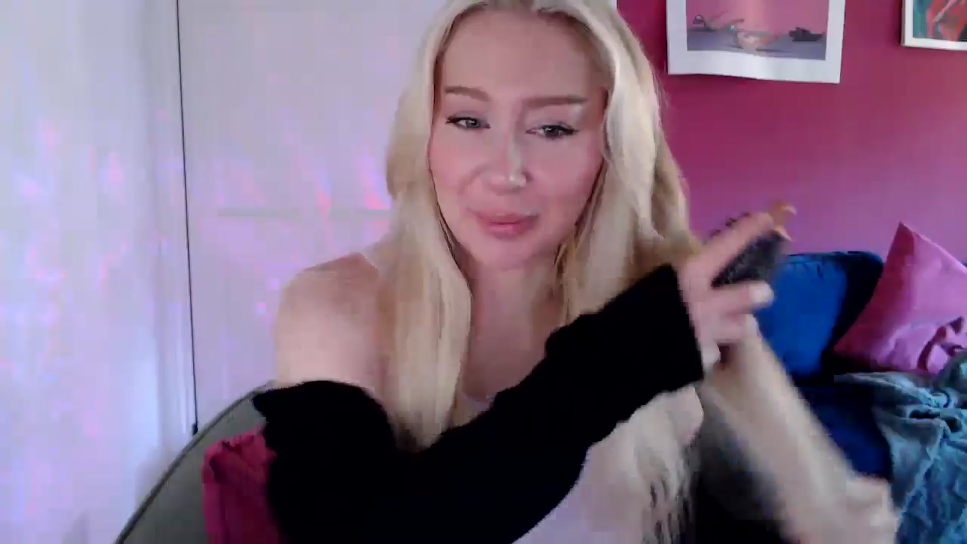 Gallery image thumbnail from PetiteAvax's myfreecams stream on, 08/14/2024, 09:41 image 19 of 20