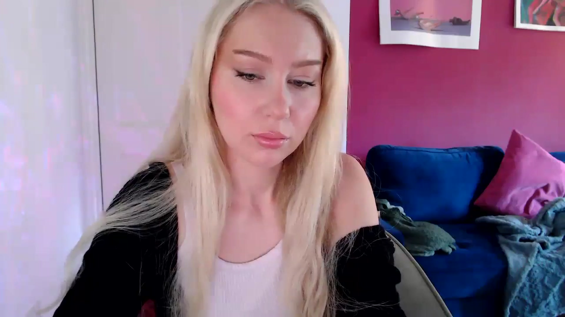 Gallery image thumbnail from PetiteAvax's myfreecams stream on, 08/14/2024, 10:07 image 11 of 20