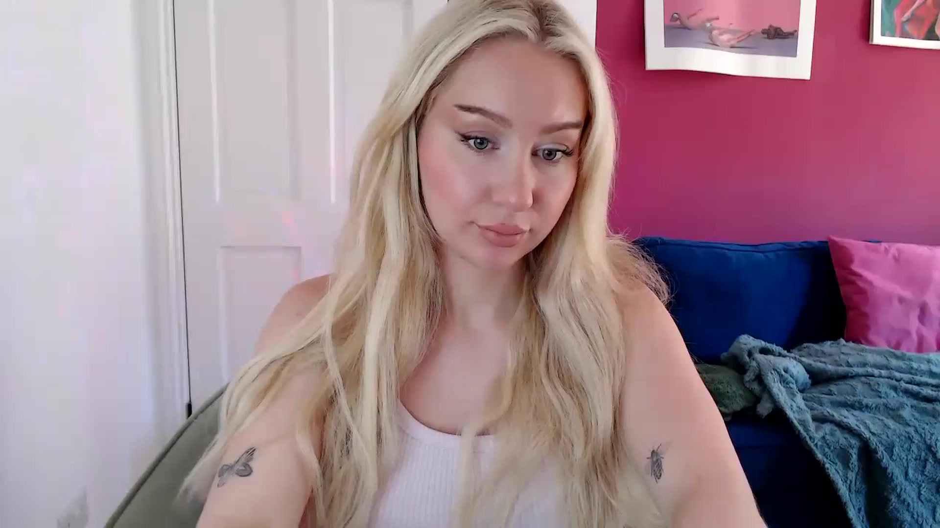 Gallery image thumbnail from PetiteAvax's myfreecams stream on, 08/14/2024, 14:29 image 1 of 20