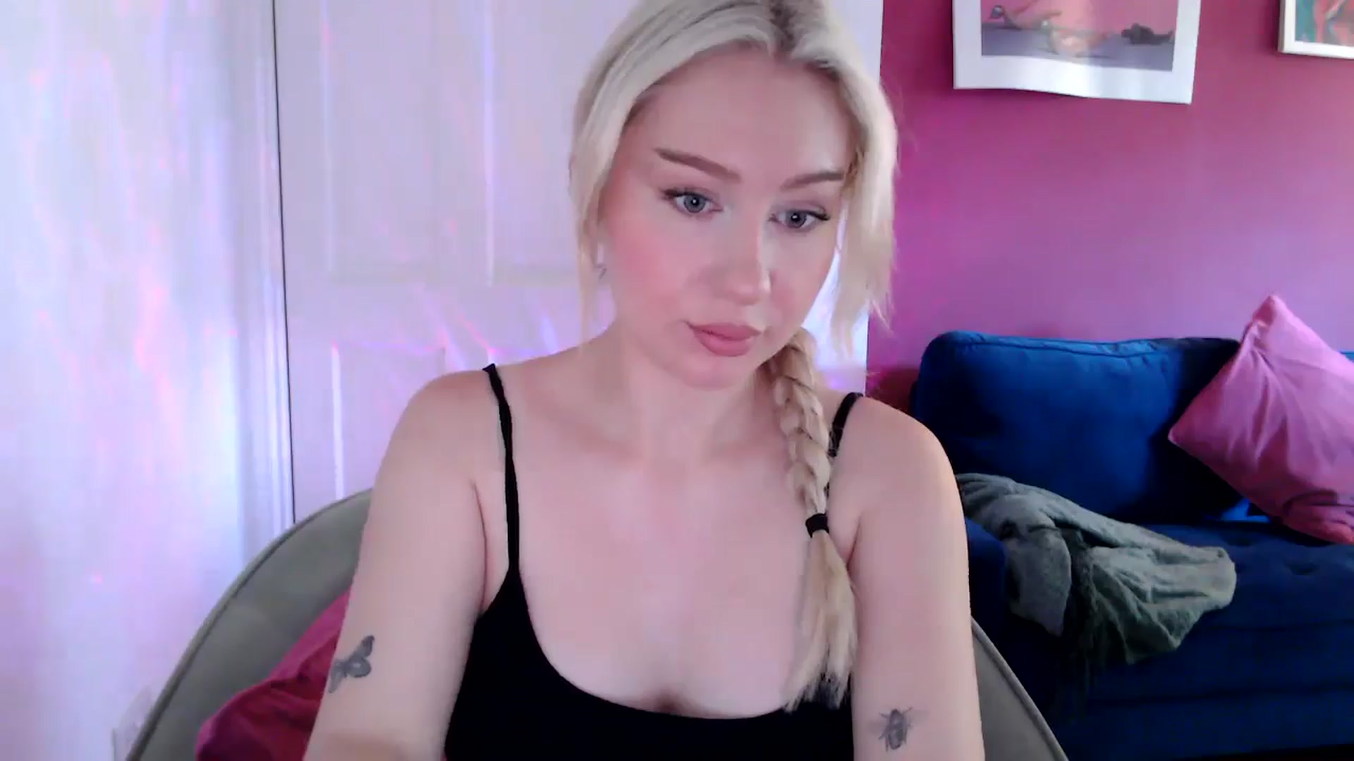 Gallery image thumbnail from PetiteAvax's myfreecams stream on, 08/15/2024, 09:36 image 3 of 20