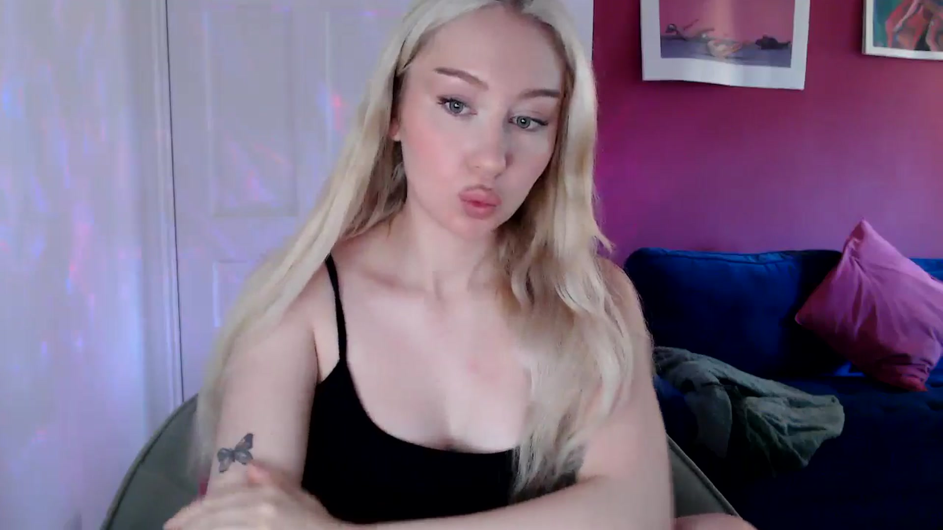 Gallery image thumbnail from PetiteAvax's myfreecams stream on, 08/15/2024, 09:57 image 12 of 20