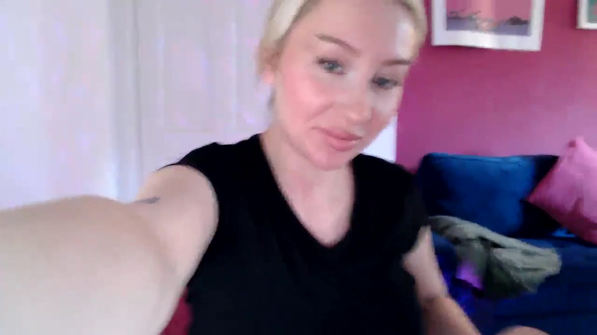 Gallery image thumbnail from PetiteAvax's myfreecams stream on, 08/15/2024, 10:11 image 20 of 20
