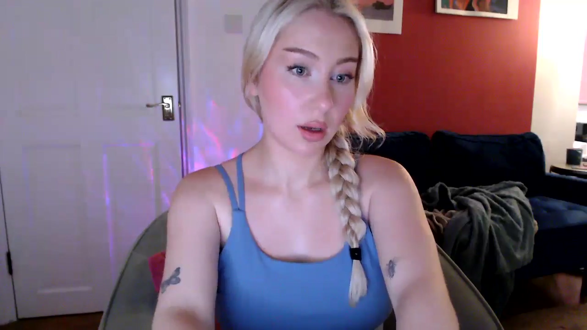 Gallery image thumbnail from PetiteAvax's myfreecams stream on, 08/18/2024, 21:51 image 3 of 20
