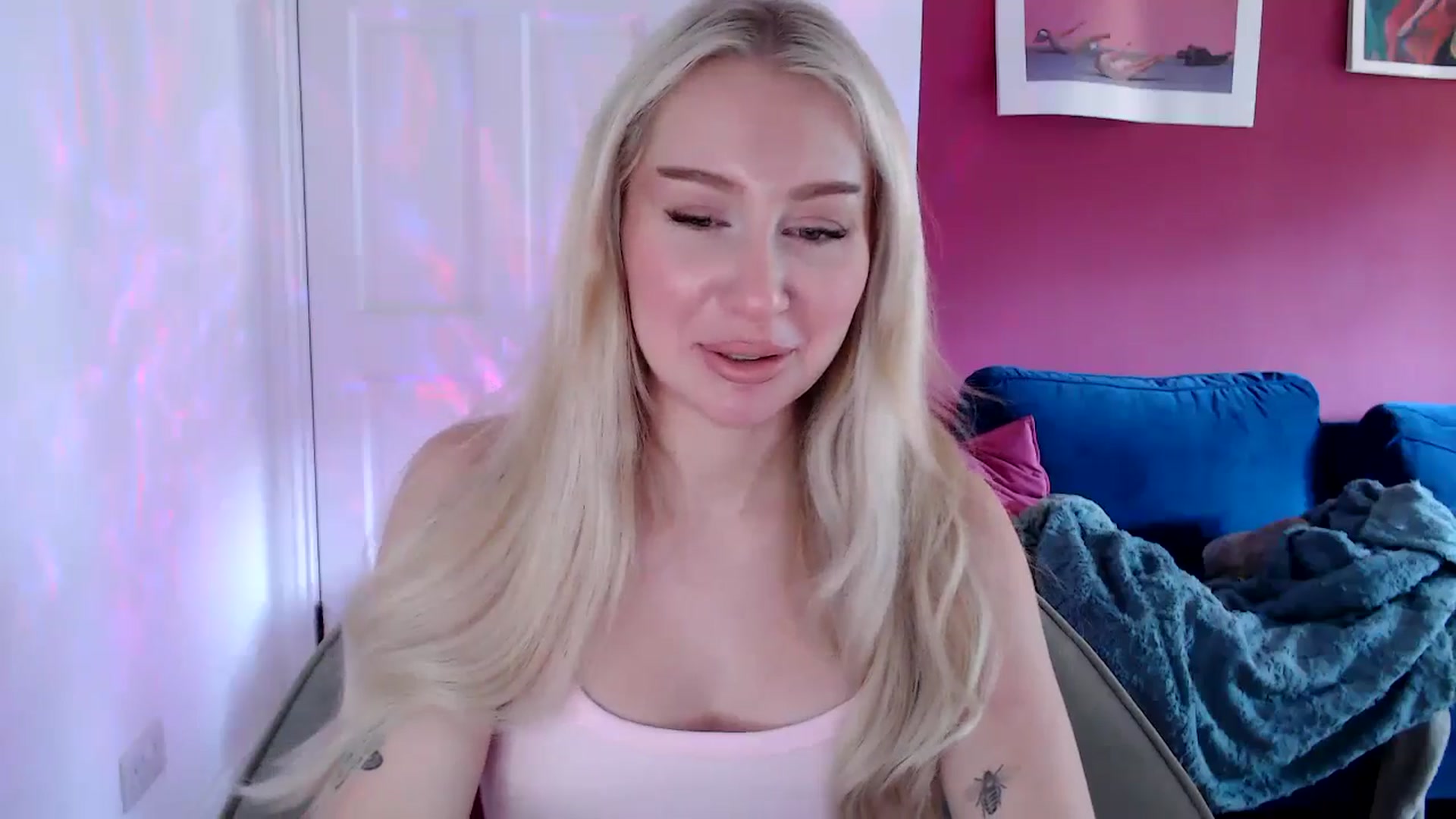 Gallery image thumbnail from PetiteAvax's myfreecams stream on, 08/21/2024, 14:15 image 5 of 20