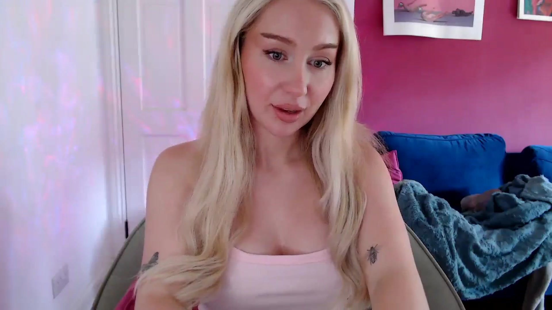Gallery image thumbnail from PetiteAvax's myfreecams stream on, 08/21/2024, 14:15 image 19 of 20