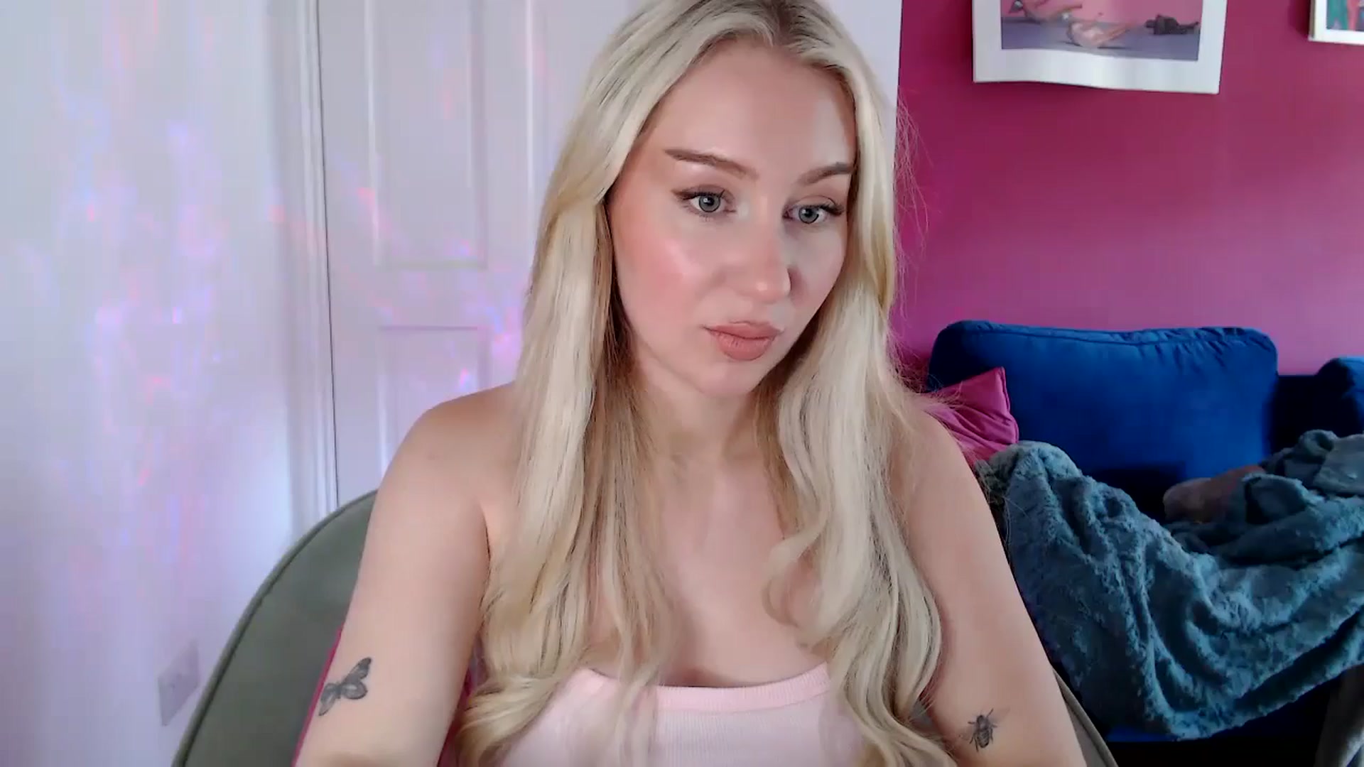 Gallery image thumbnail from PetiteAvax's myfreecams stream on, 08/21/2024, 14:53 image 7 of 20