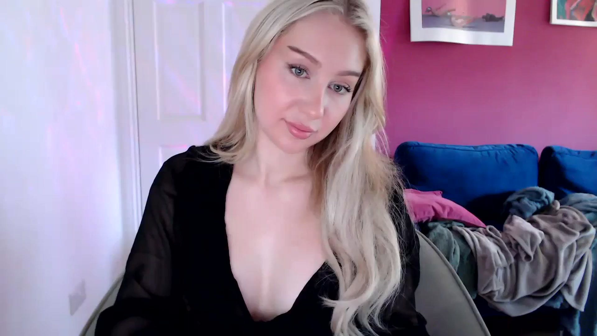 Gallery image thumbnail from PetiteAvax's myfreecams stream on, 08/22/2024, 10:47 image 11 of 20