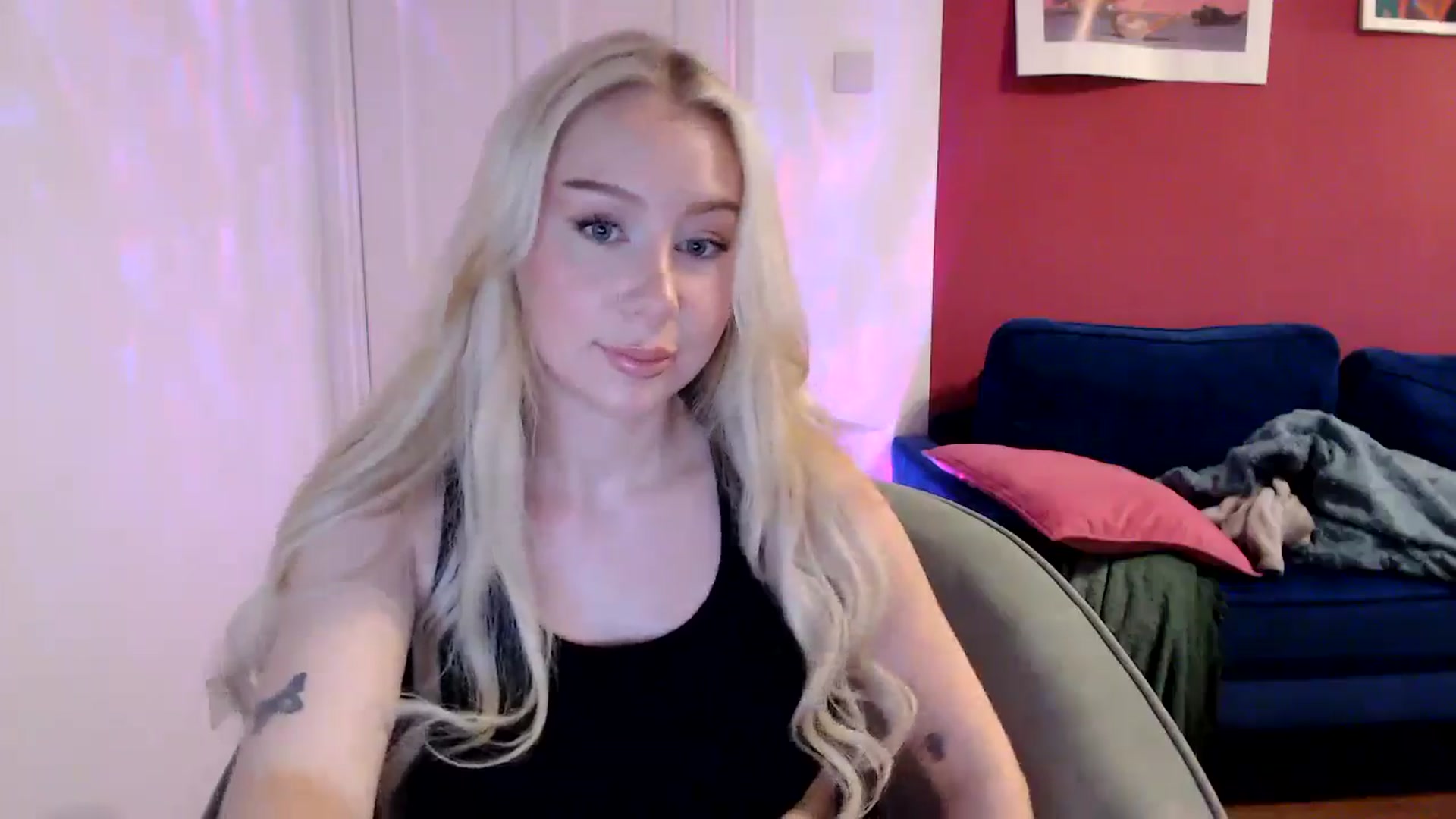 Gallery image thumbnail from PetiteAvax's myfreecams stream on, 08/26/2024, 19:01 image 15 of 20