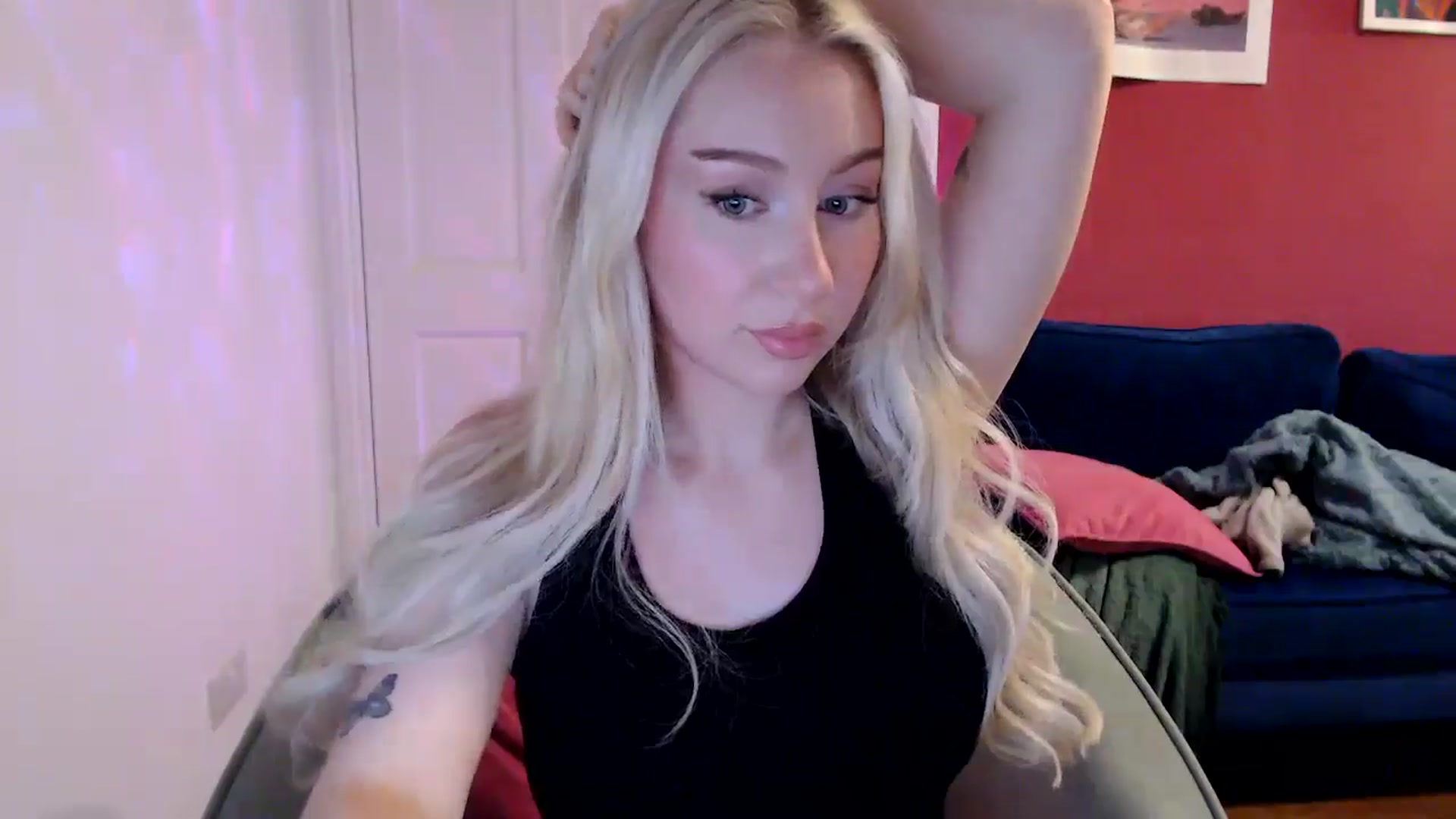 Gallery image thumbnail from PetiteAvax's myfreecams stream on, 08/26/2024, 19:01 image 16 of 20