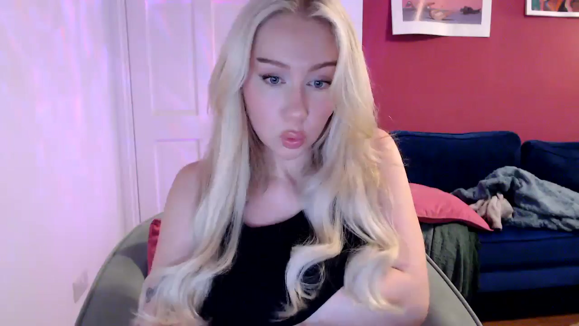 Gallery image thumbnail from PetiteAvax's myfreecams stream on, 08/26/2024, 20:26 image 3 of 20