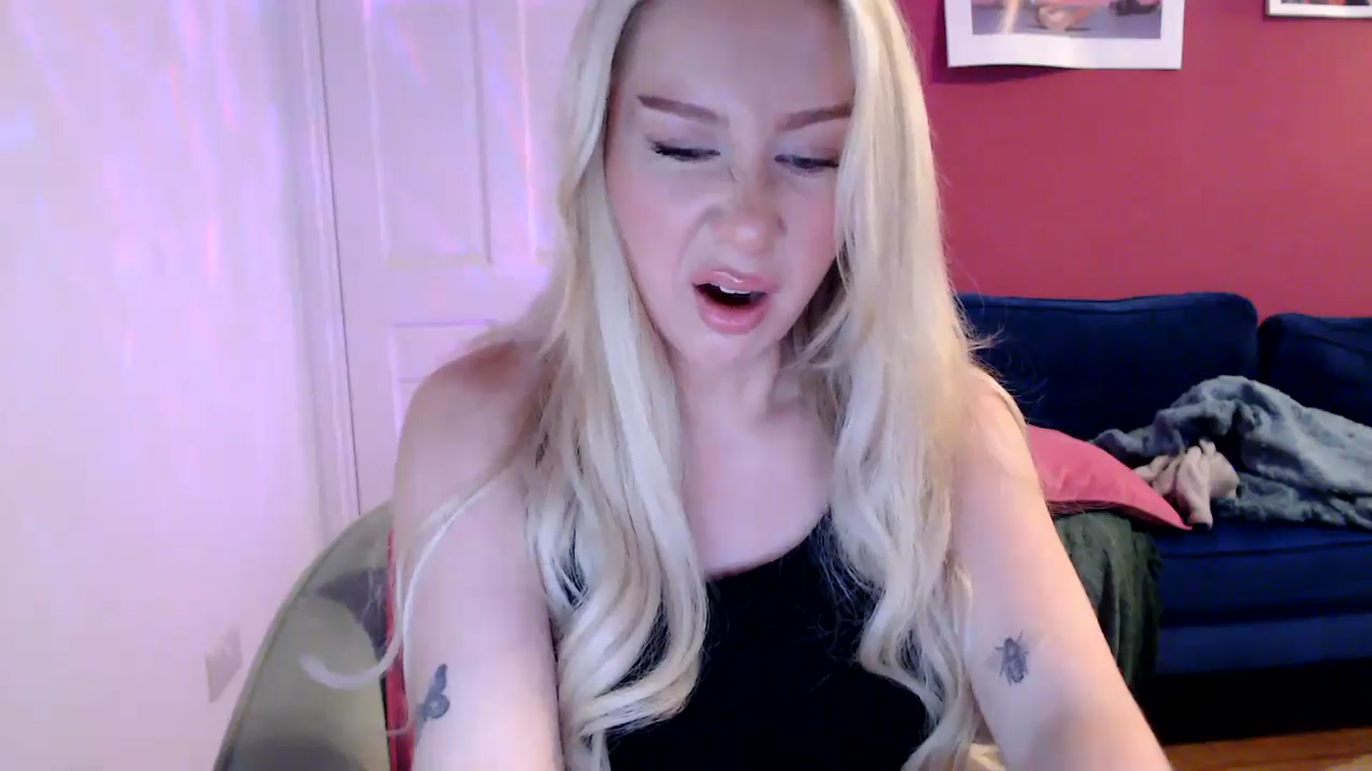 Gallery image thumbnail from PetiteAvax's myfreecams stream on, 08/26/2024, 20:26 image 9 of 20