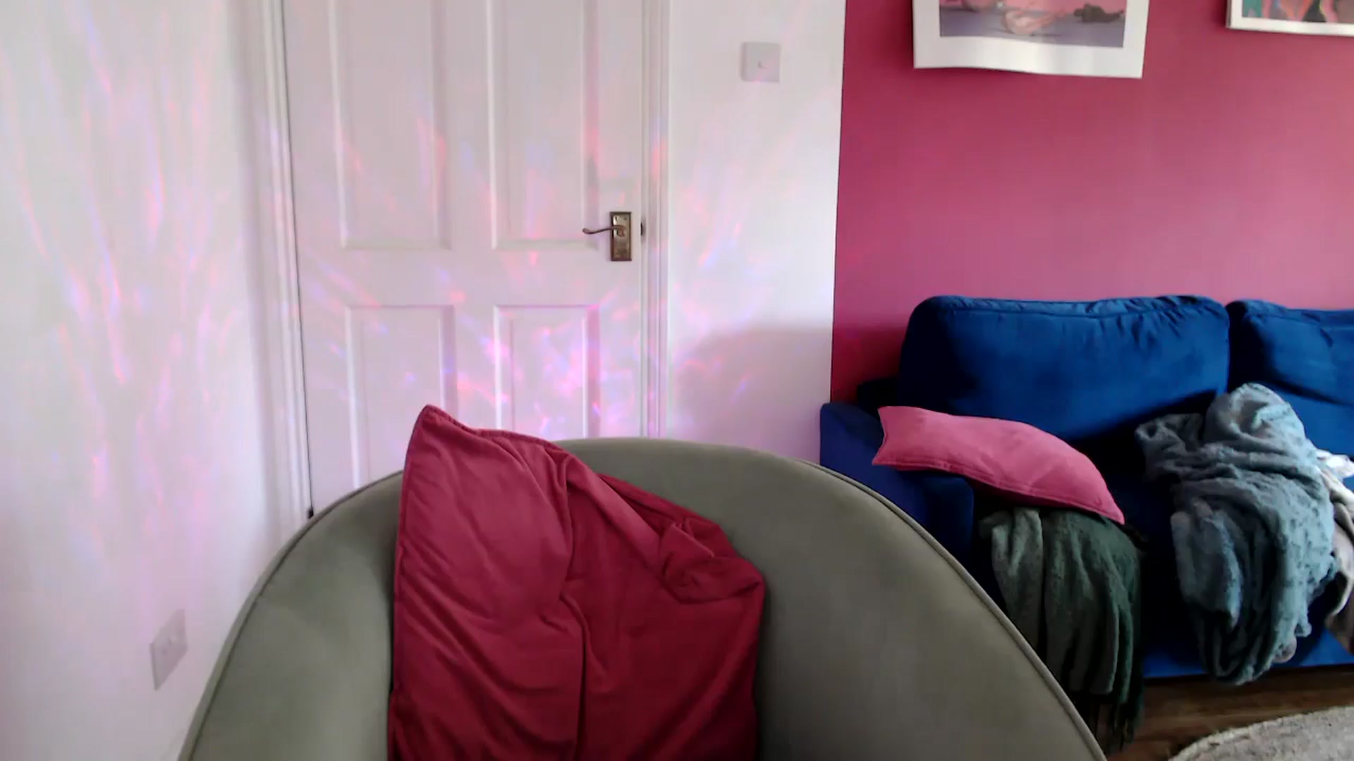 Gallery image thumbnail from PetiteAvax's myfreecams stream on, 08/29/2024, 17:35 image 14 of 20