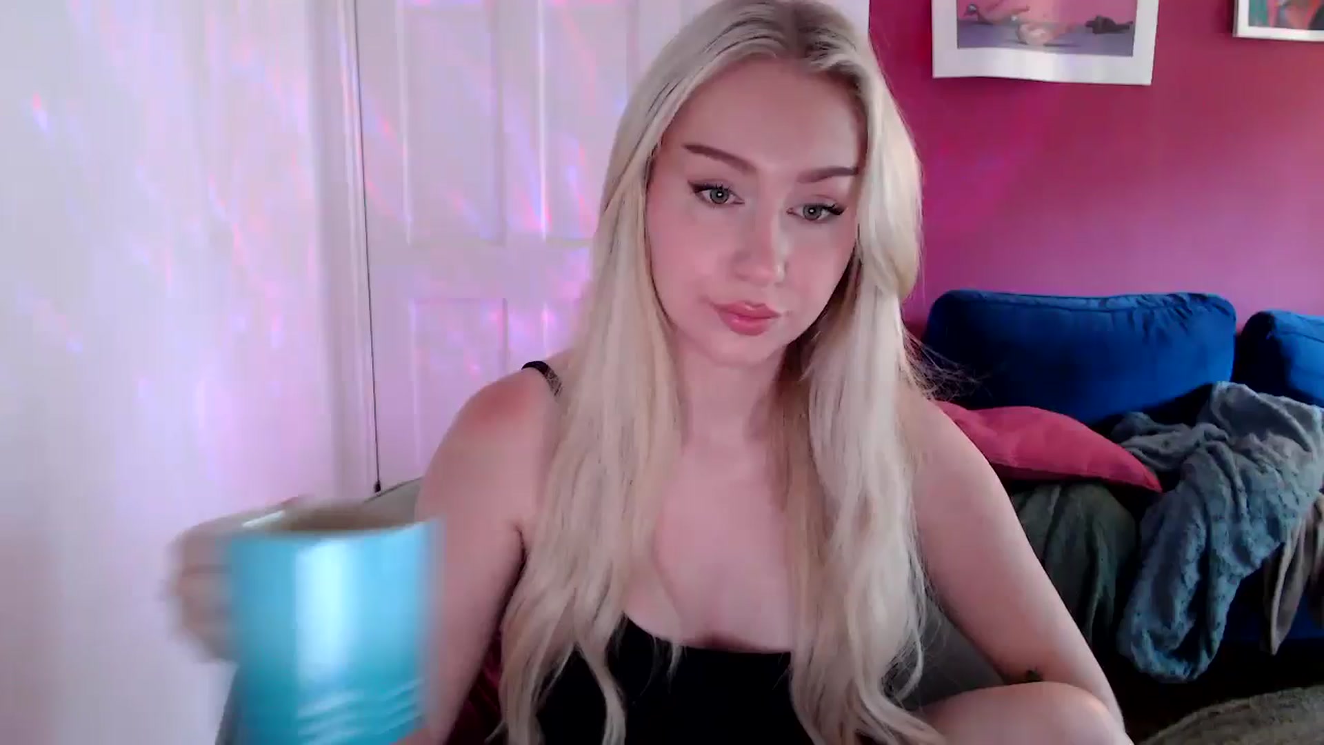 Gallery image thumbnail from PetiteAvax's myfreecams stream on, 08/30/2024, 09:52 image 1 of 20