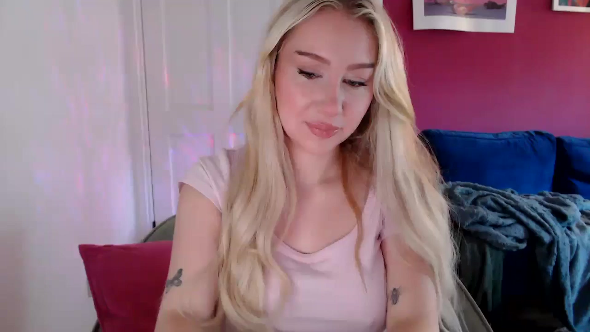 Gallery image thumbnail from PetiteAvax's myfreecams stream on, 09/01/2024, 08:32 image 5 of 20