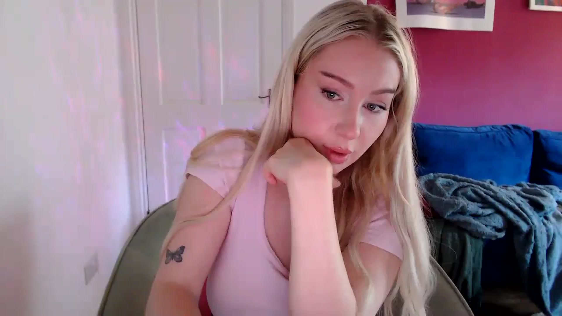 Gallery image thumbnail from PetiteAvax's myfreecams stream on, 09/01/2024, 08:32 image 19 of 20
