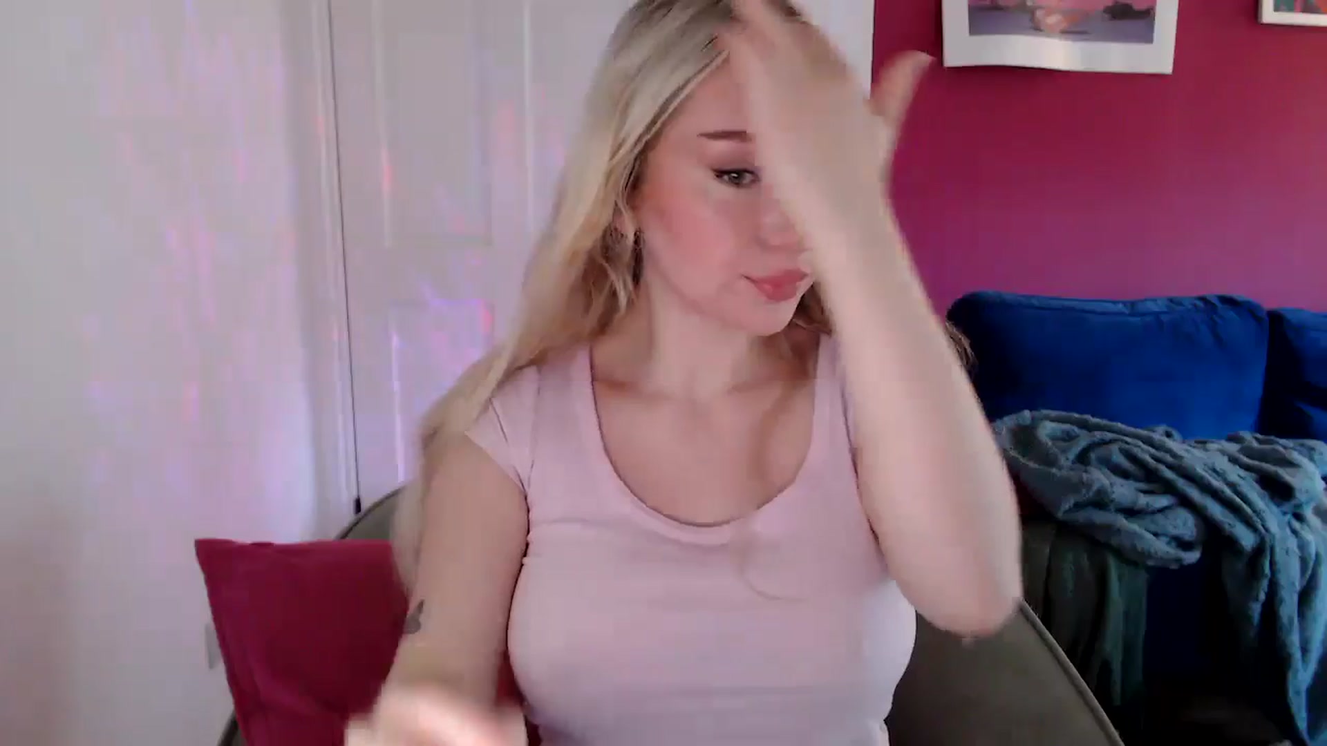 Gallery image thumbnail from PetiteAvax's myfreecams stream on, 09/01/2024, 08:32 image 4 of 20