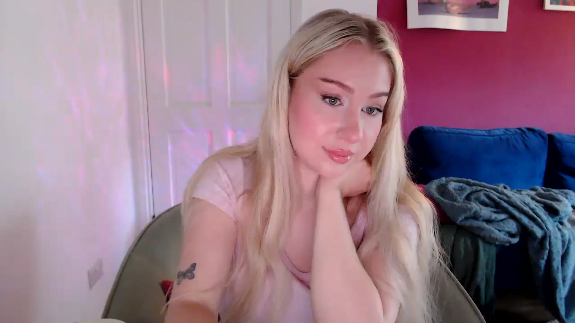 Gallery image thumbnail from PetiteAvax's myfreecams stream on, 09/01/2024, 08:32 image 15 of 20