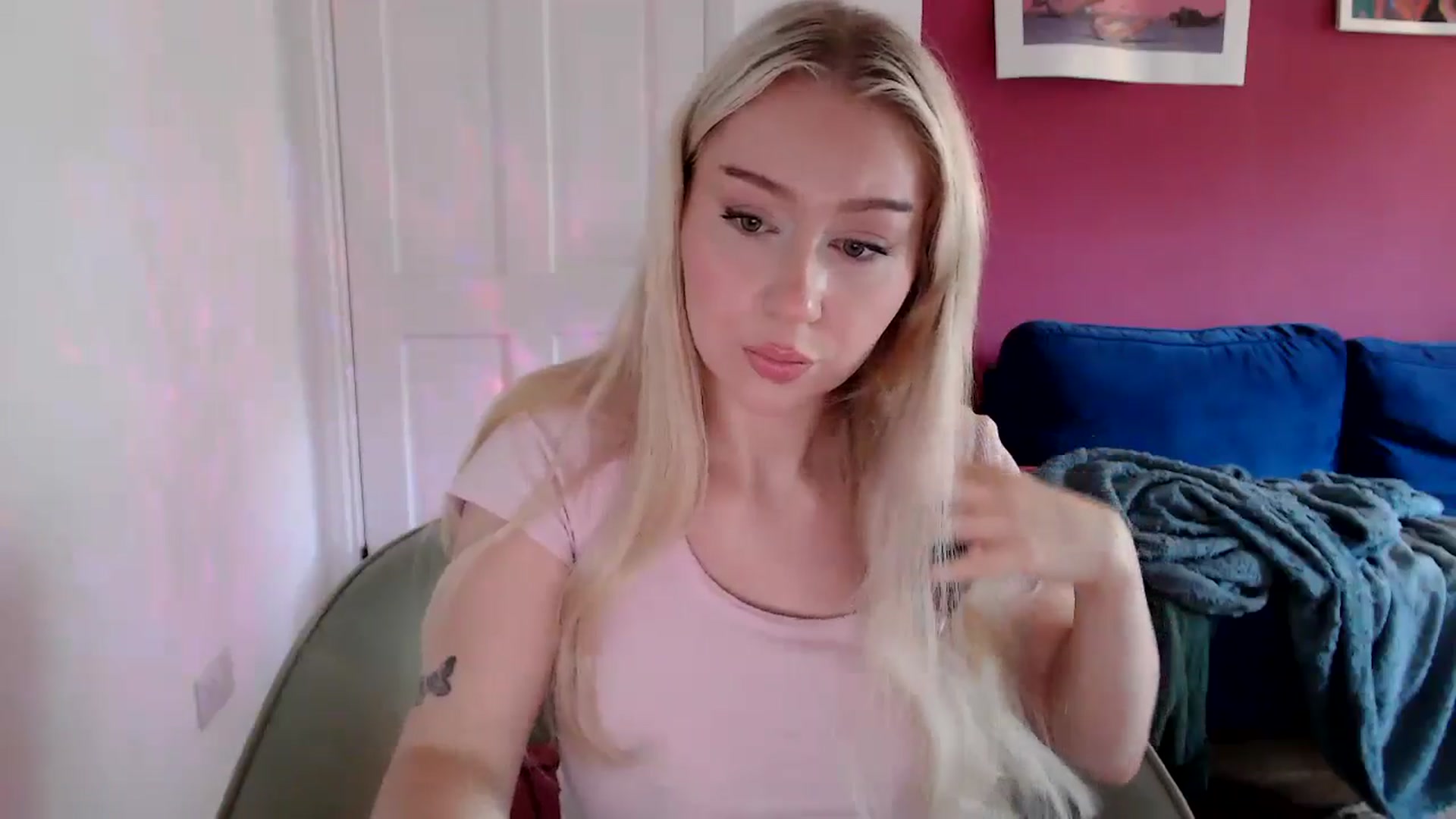 Gallery image thumbnail from PetiteAvax's myfreecams stream on, 09/01/2024, 09:46 image 9 of 20