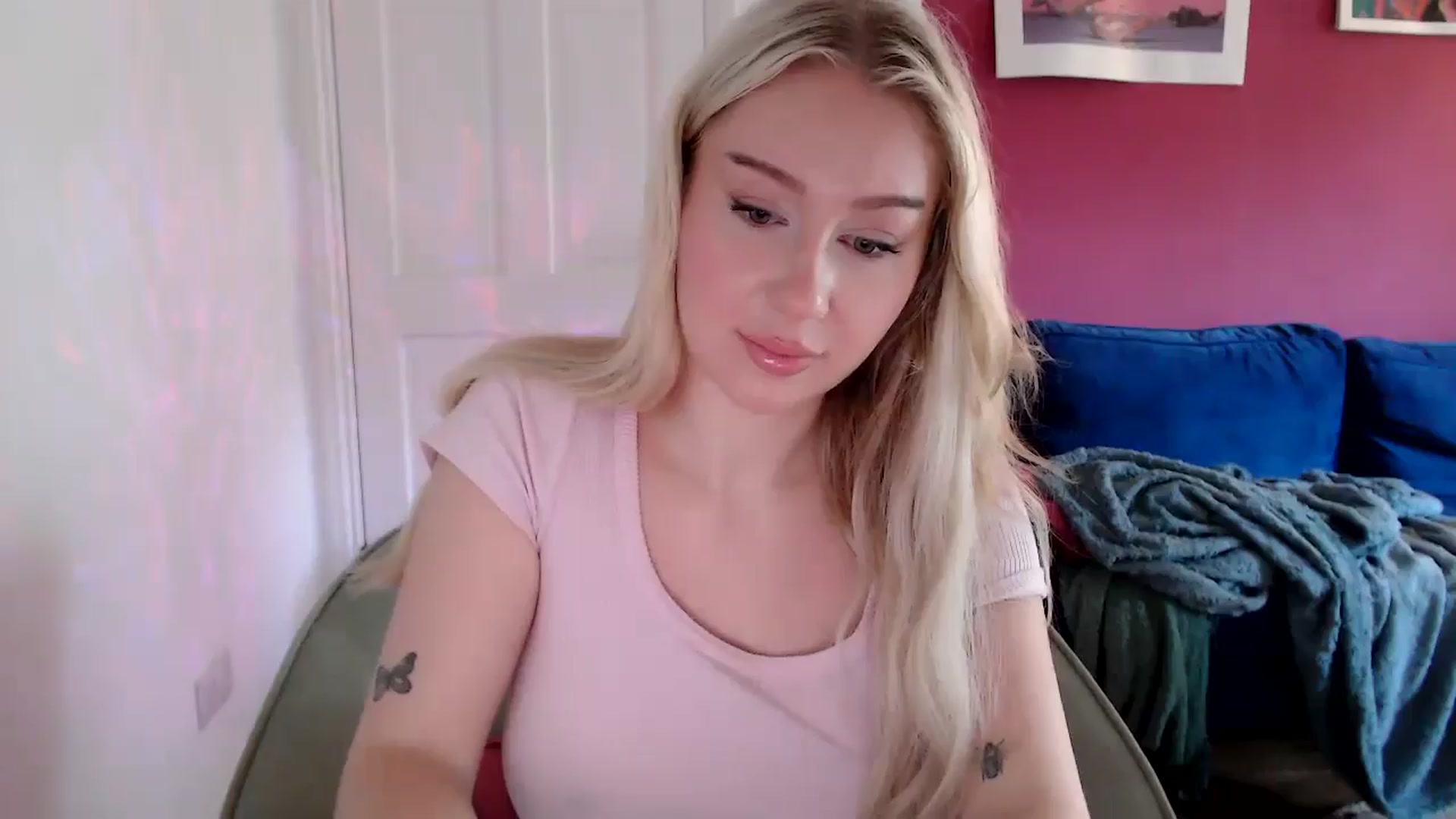 Gallery image thumbnail from PetiteAvax's myfreecams stream on, 09/01/2024, 09:46 image 2 of 20