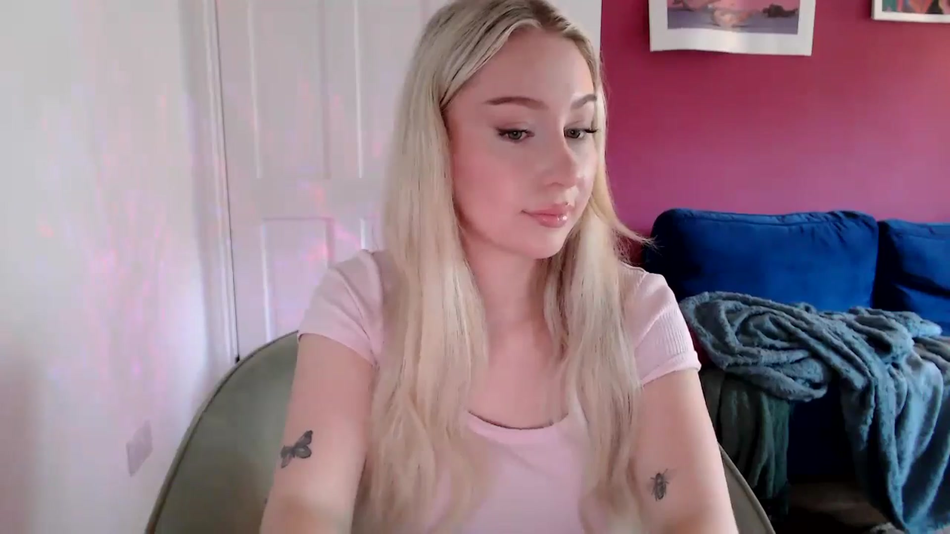 Gallery image thumbnail from PetiteAvax's myfreecams stream on, 09/01/2024, 09:46 image 4 of 20