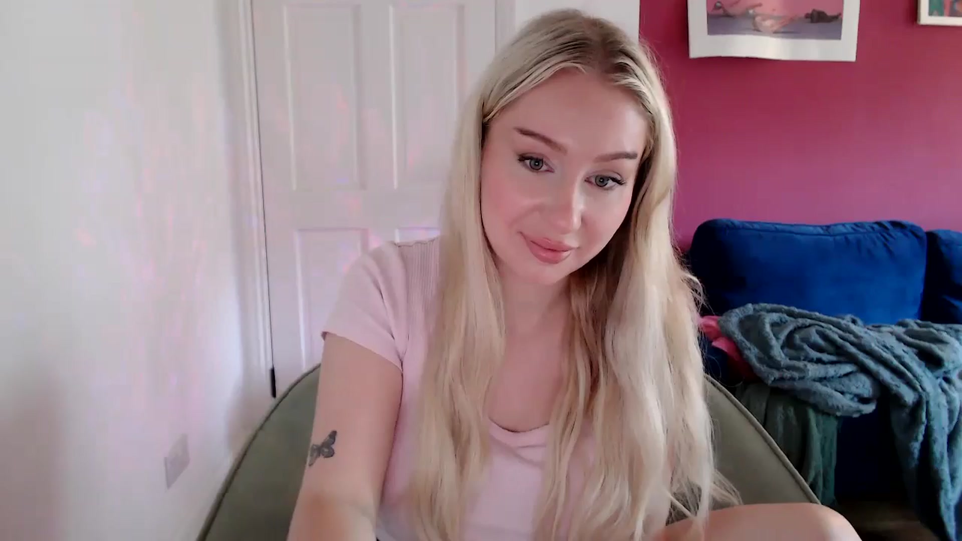 Gallery image thumbnail from PetiteAvax's myfreecams stream on, 09/01/2024, 10:28 image 11 of 20