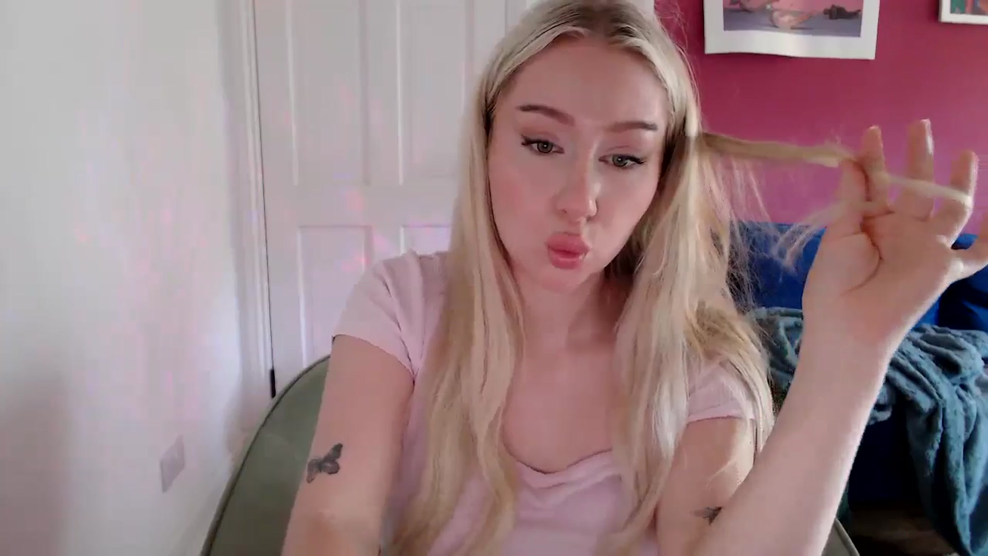 Gallery image thumbnail from PetiteAvax's myfreecams stream on, 09/01/2024, 10:28 image 16 of 20