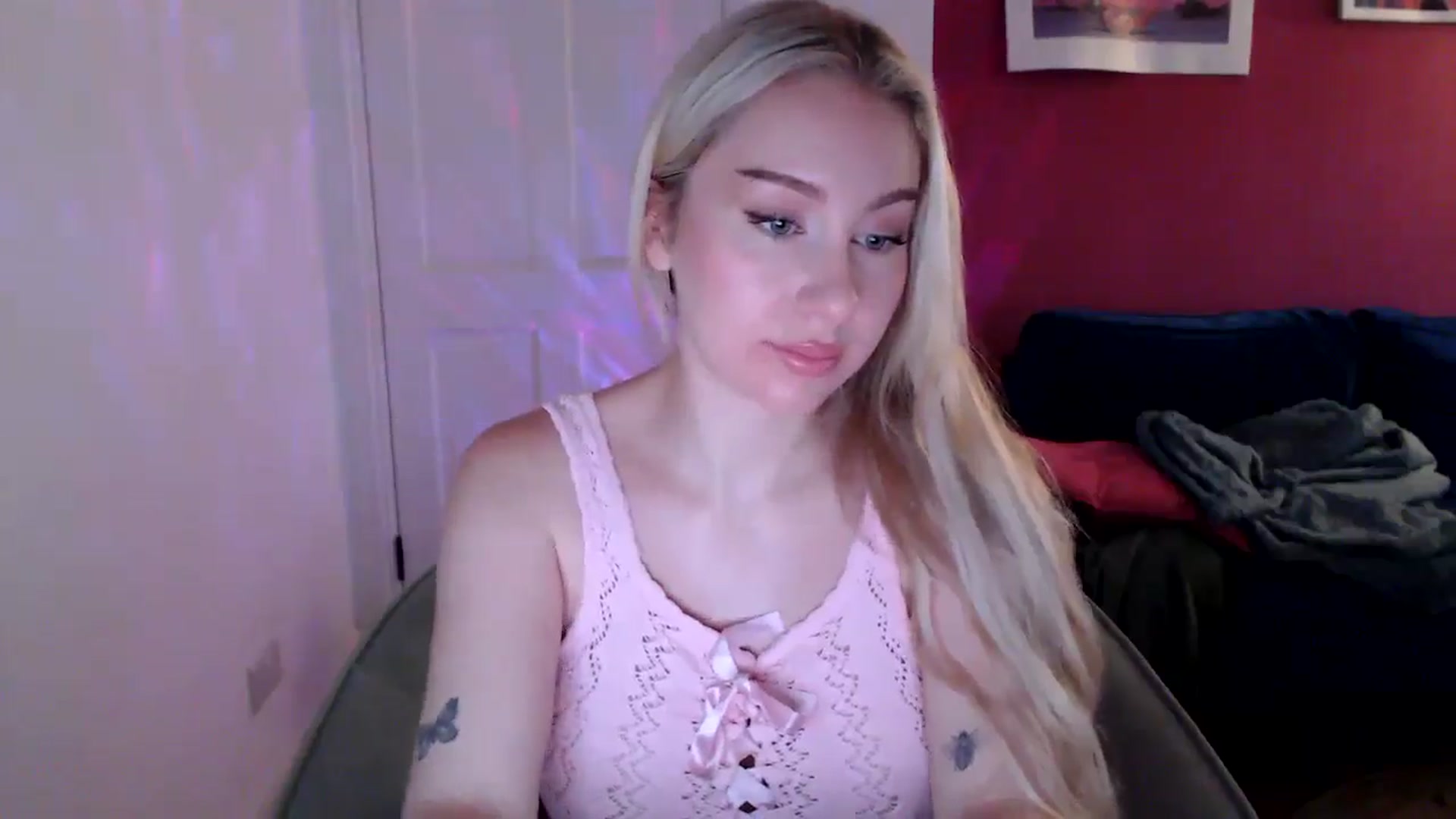 Gallery image thumbnail from PetiteAvax's myfreecams stream on, 09/02/2024, 08:29 image 4 of 20