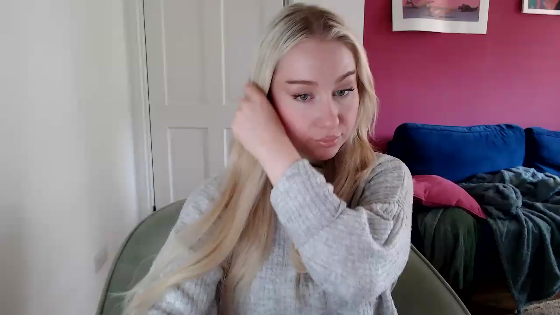 Gallery image thumbnail from PetiteAvax's myfreecams stream on, 09/02/2024, 12:33 image 1 of 20