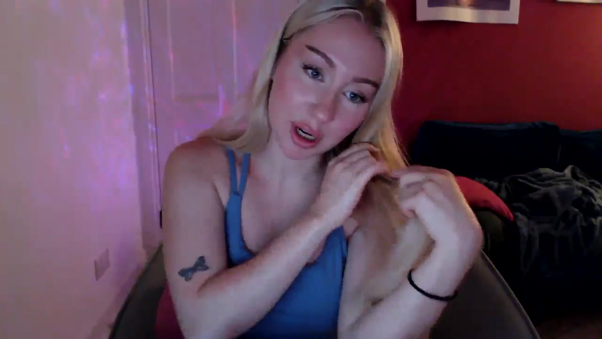 Gallery image thumbnail from PetiteAvax's myfreecams stream on, 09/02/2024, 18:46 image 17 of 20