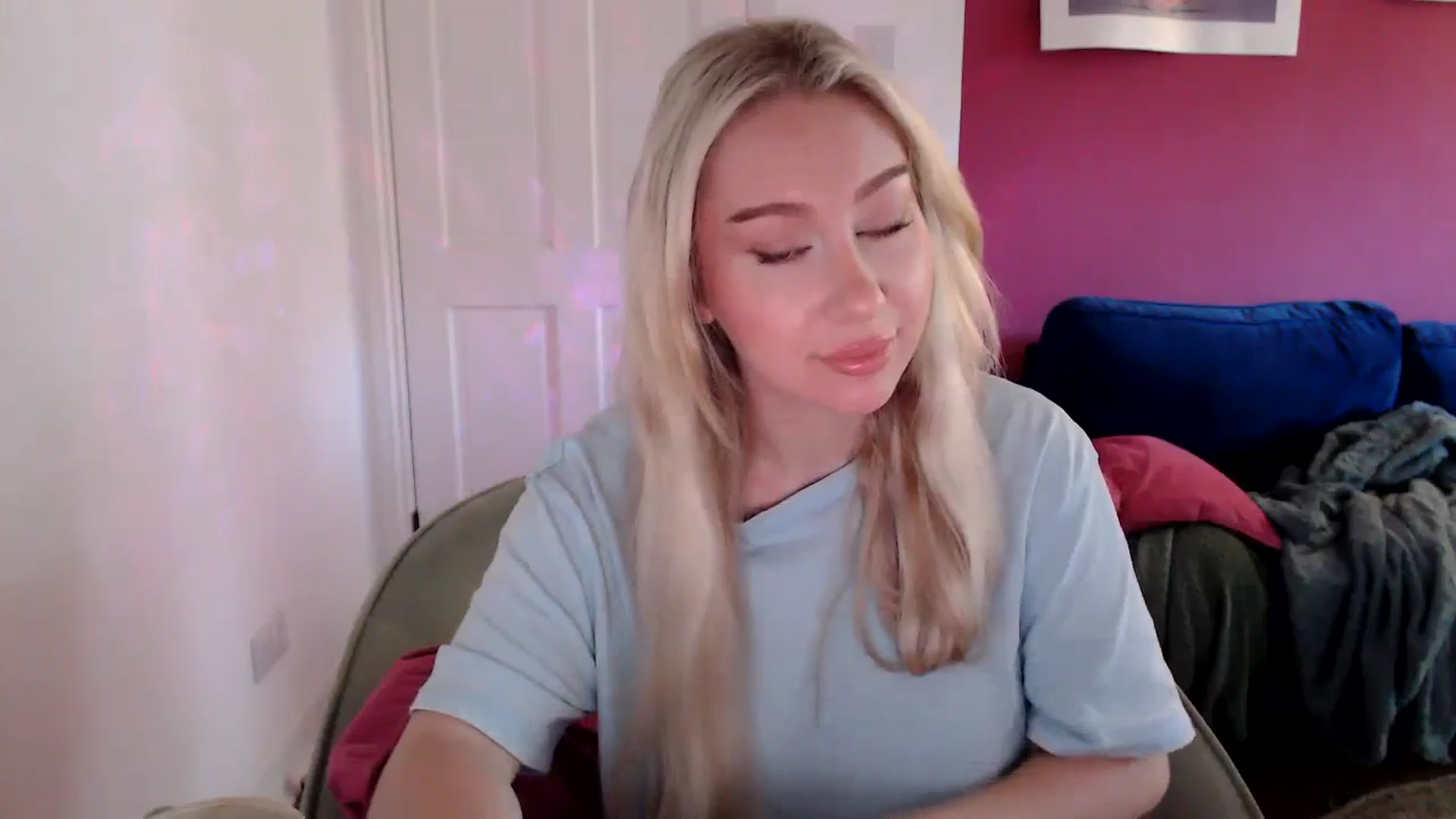 Gallery image thumbnail from PetiteAvax's myfreecams stream on, 09/03/2024, 09:00 image 9 of 20
