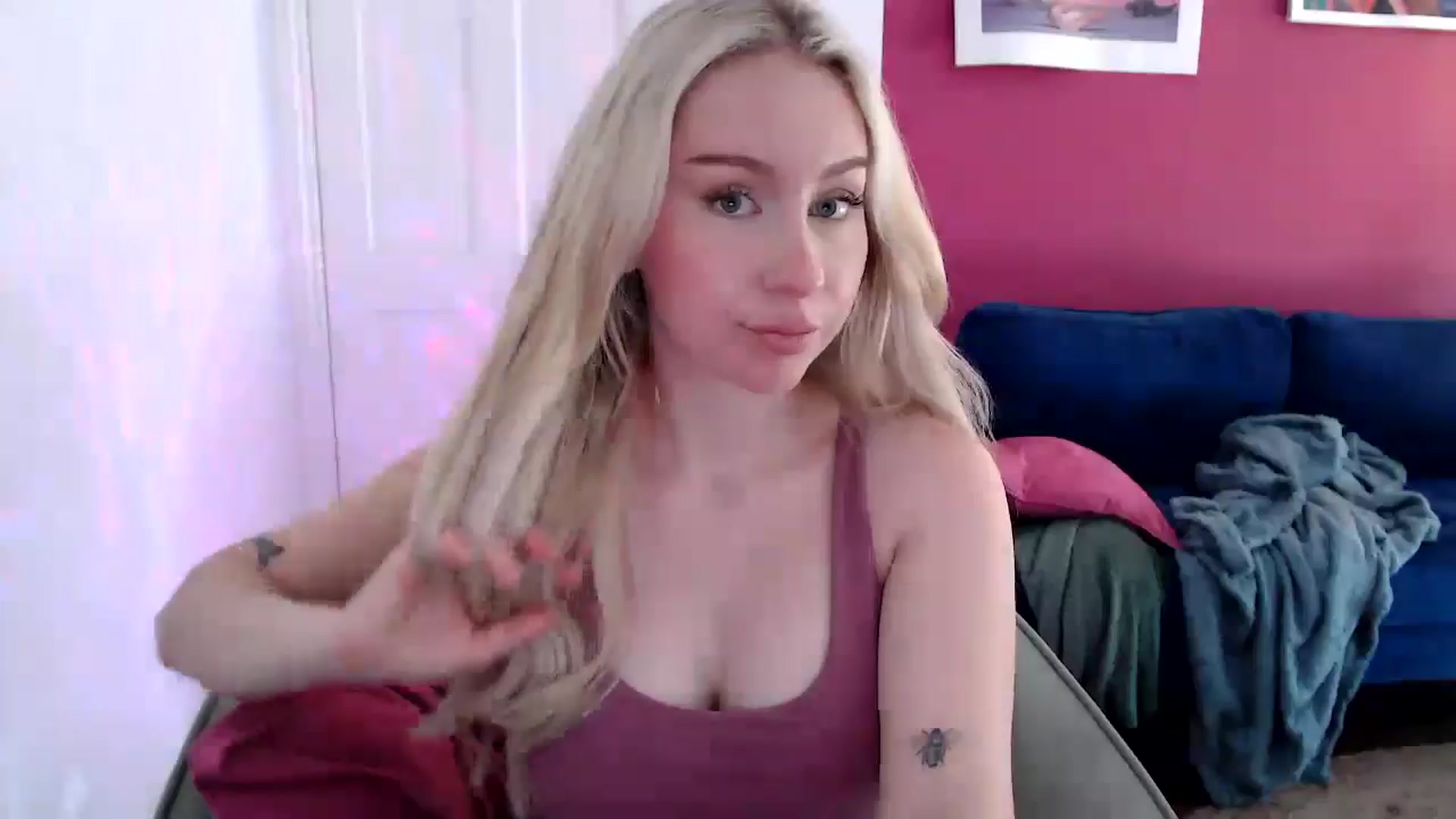 Gallery image thumbnail from PetiteAvax's myfreecams stream on, 09/03/2024, 13:07 image 6 of 20