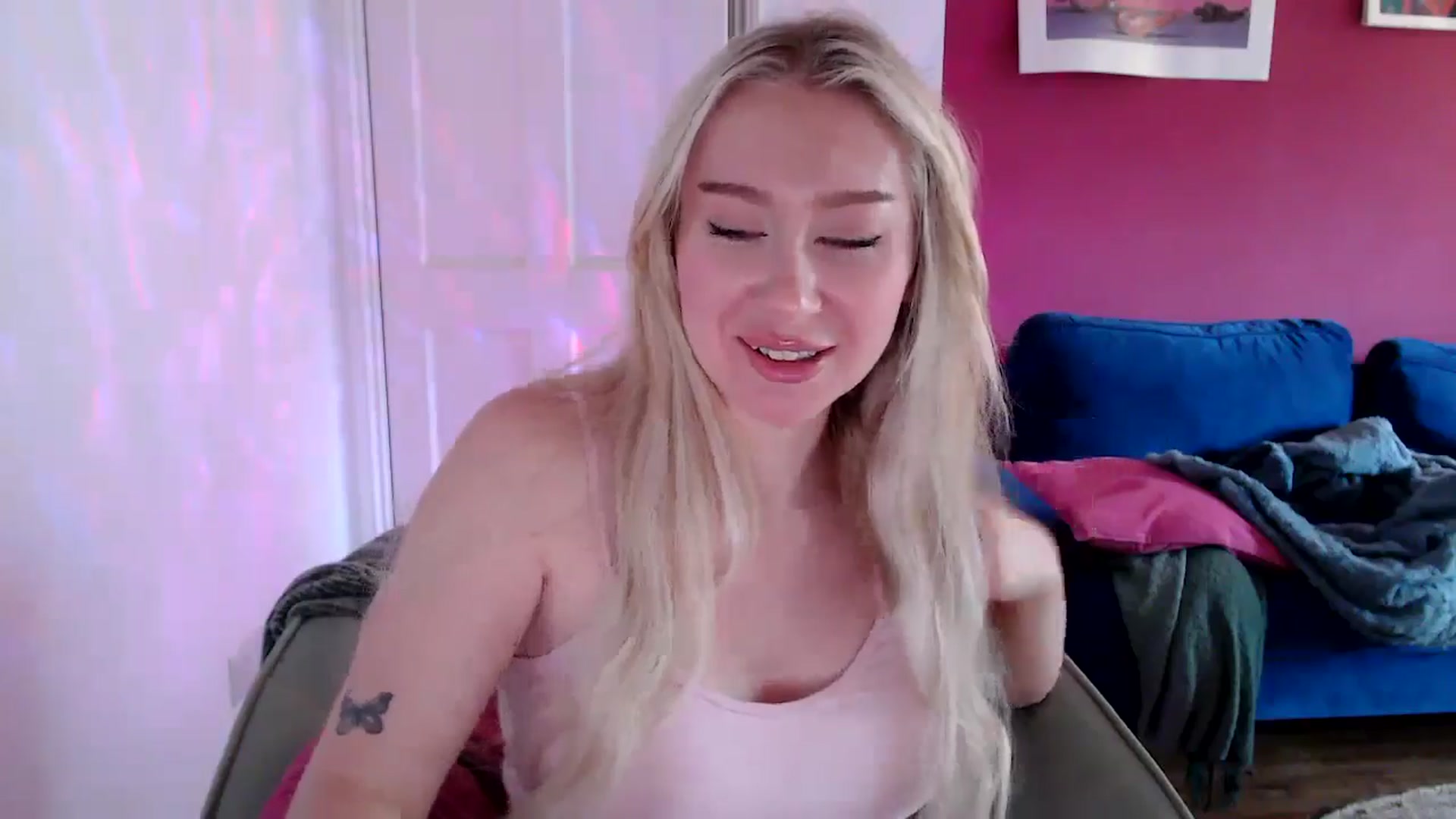 Gallery image thumbnail from PetiteAvax's myfreecams stream on, 09/04/2024, 09:10 image 7 of 20