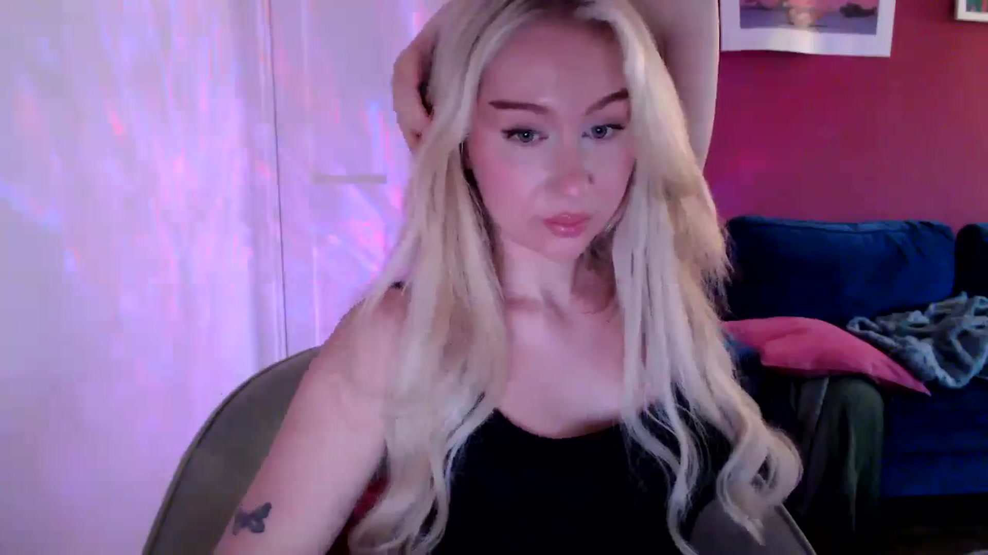 Gallery image thumbnail from PetiteAvax's myfreecams stream on, 09/04/2024, 17:46 image 20 of 20