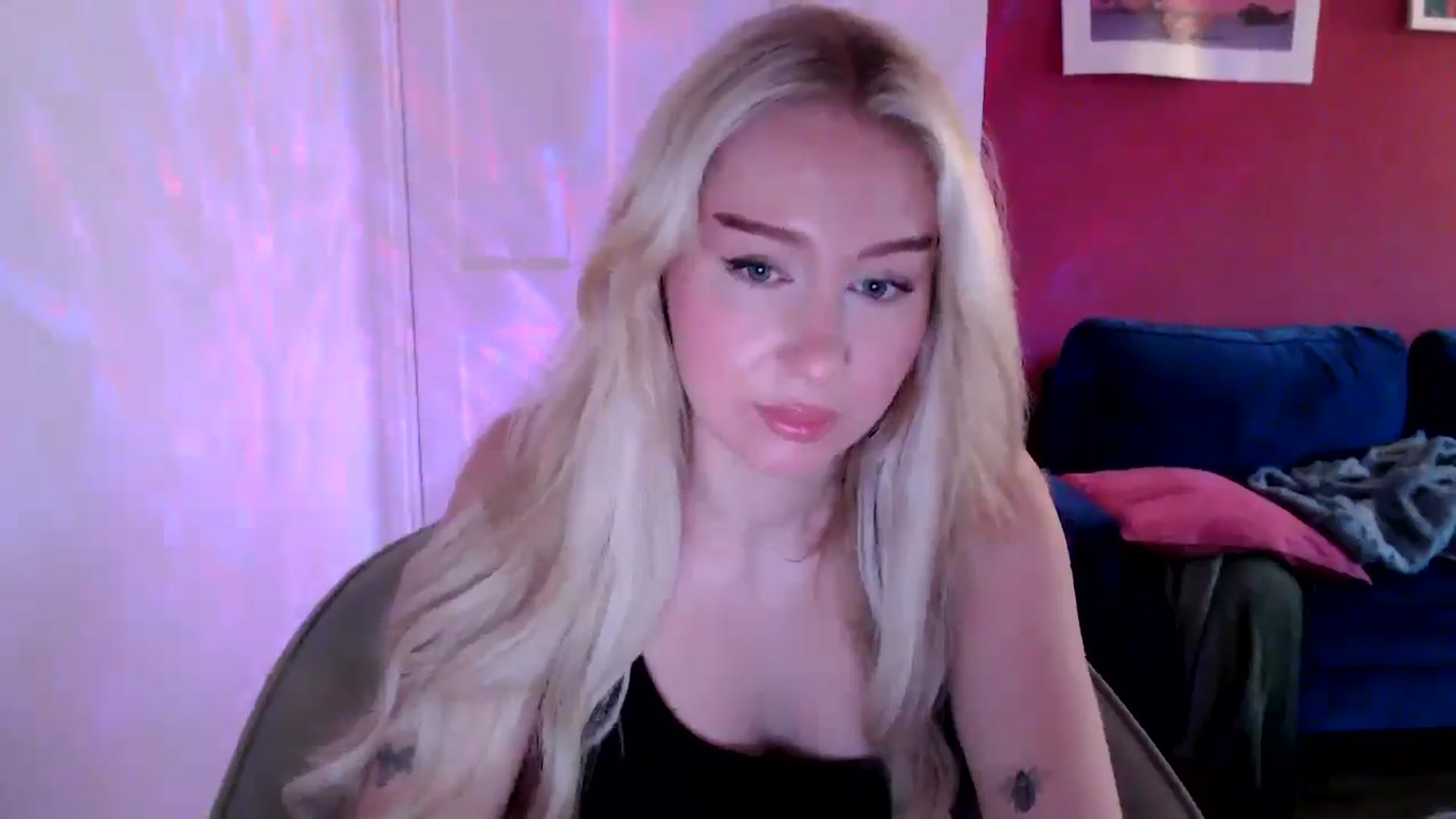 Gallery image thumbnail from PetiteAvax's myfreecams stream on, 09/04/2024, 17:46 image 19 of 20