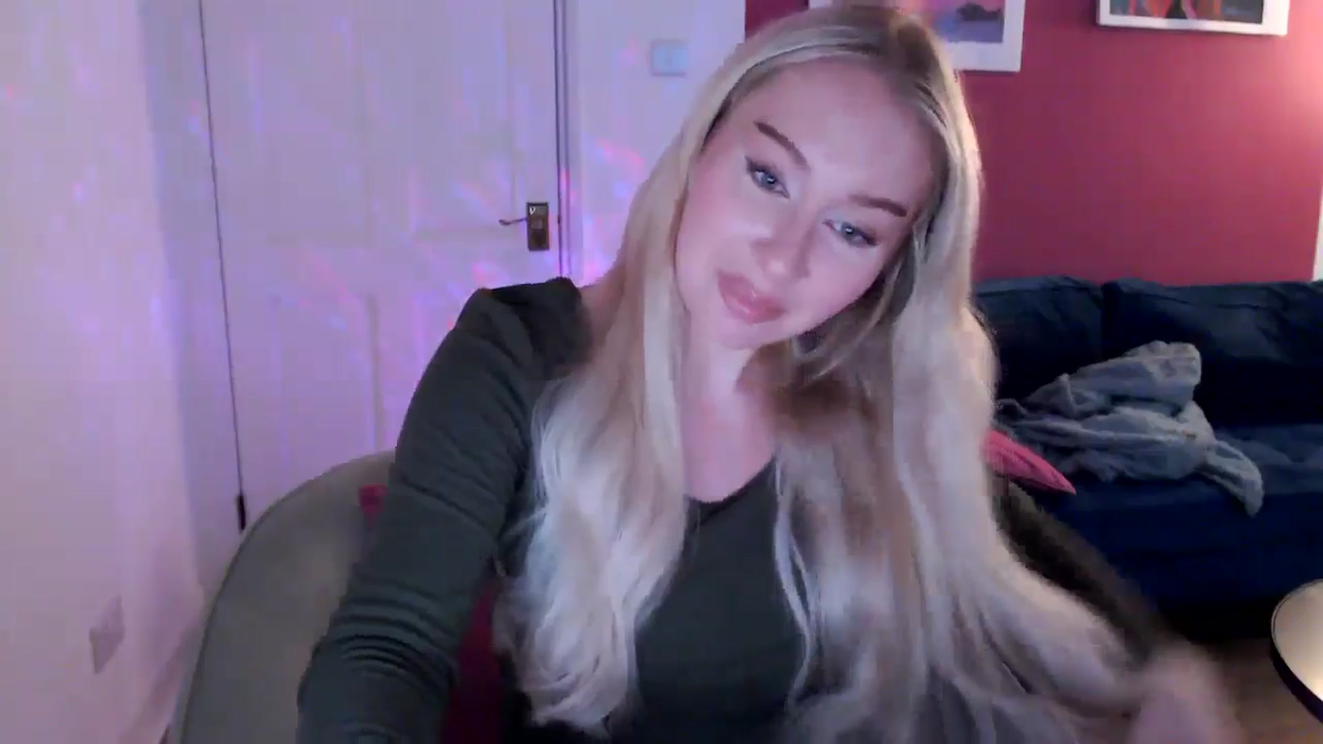 Gallery image thumbnail from PetiteAvax's myfreecams stream on, 09/05/2024, 19:10 image 7 of 20