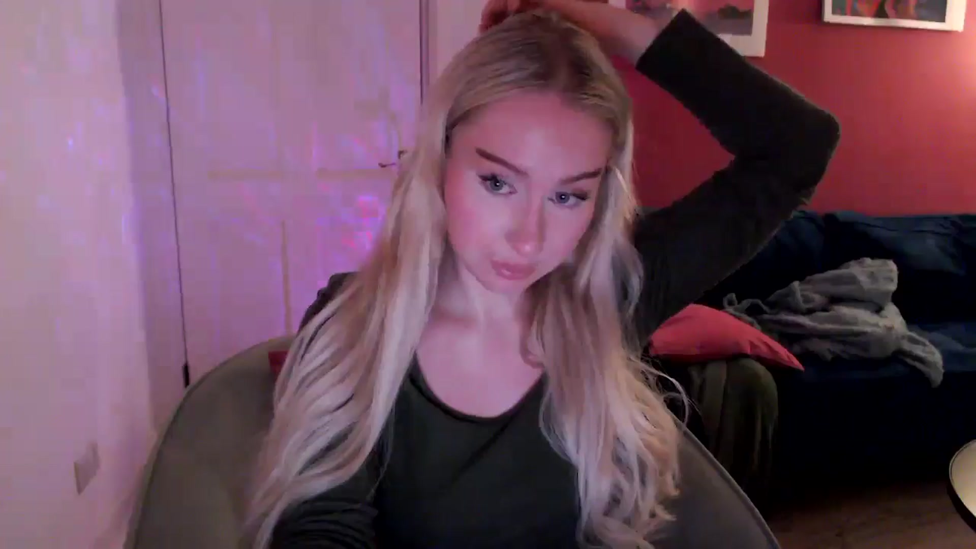 Gallery image thumbnail from PetiteAvax's myfreecams stream on, 09/05/2024, 19:10 image 2 of 20