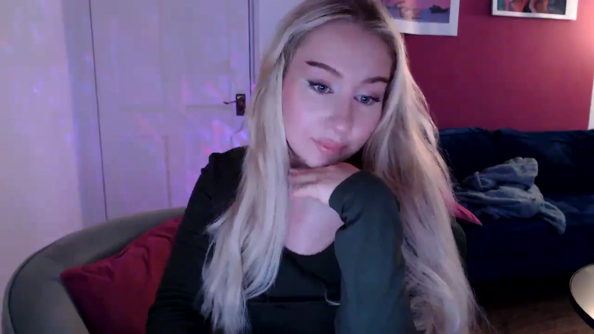 Gallery image thumbnail from PetiteAvax's myfreecams stream on, 09/05/2024, 19:10 image 10 of 20