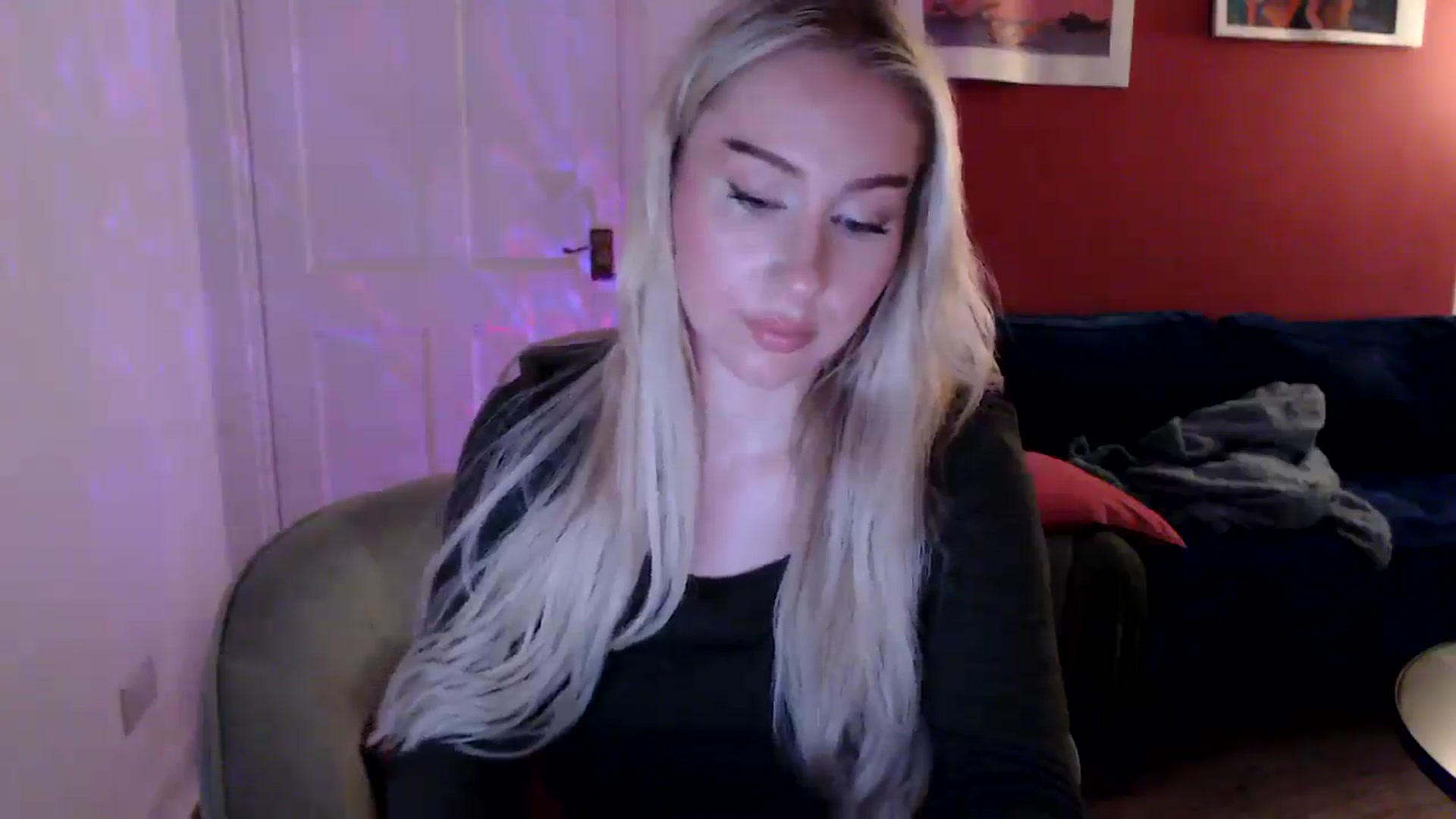 Gallery image thumbnail from PetiteAvax's myfreecams stream on, 09/05/2024, 20:08 image 18 of 20