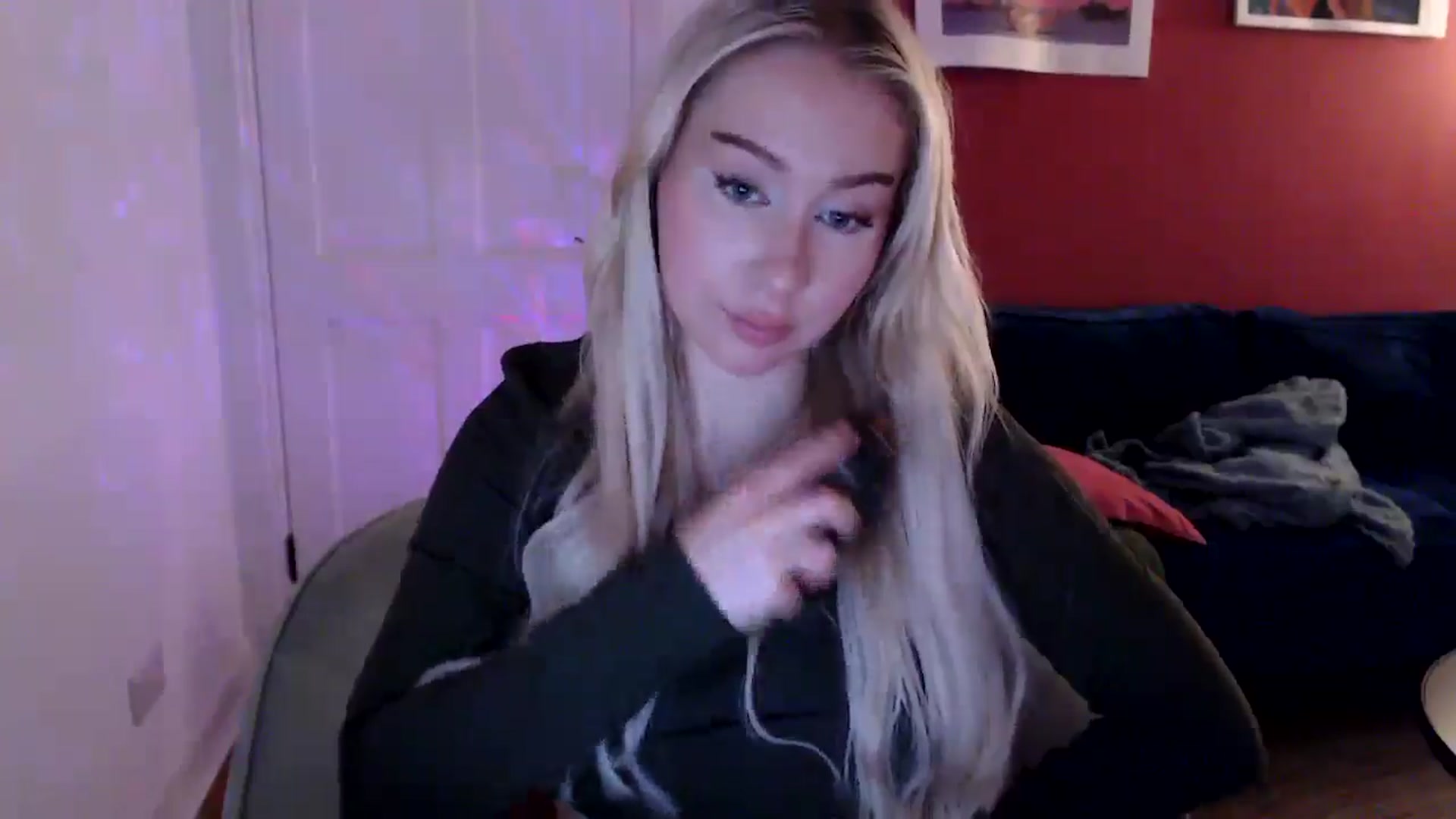 Gallery image thumbnail from PetiteAvax's myfreecams stream on, 09/05/2024, 20:08 image 12 of 20