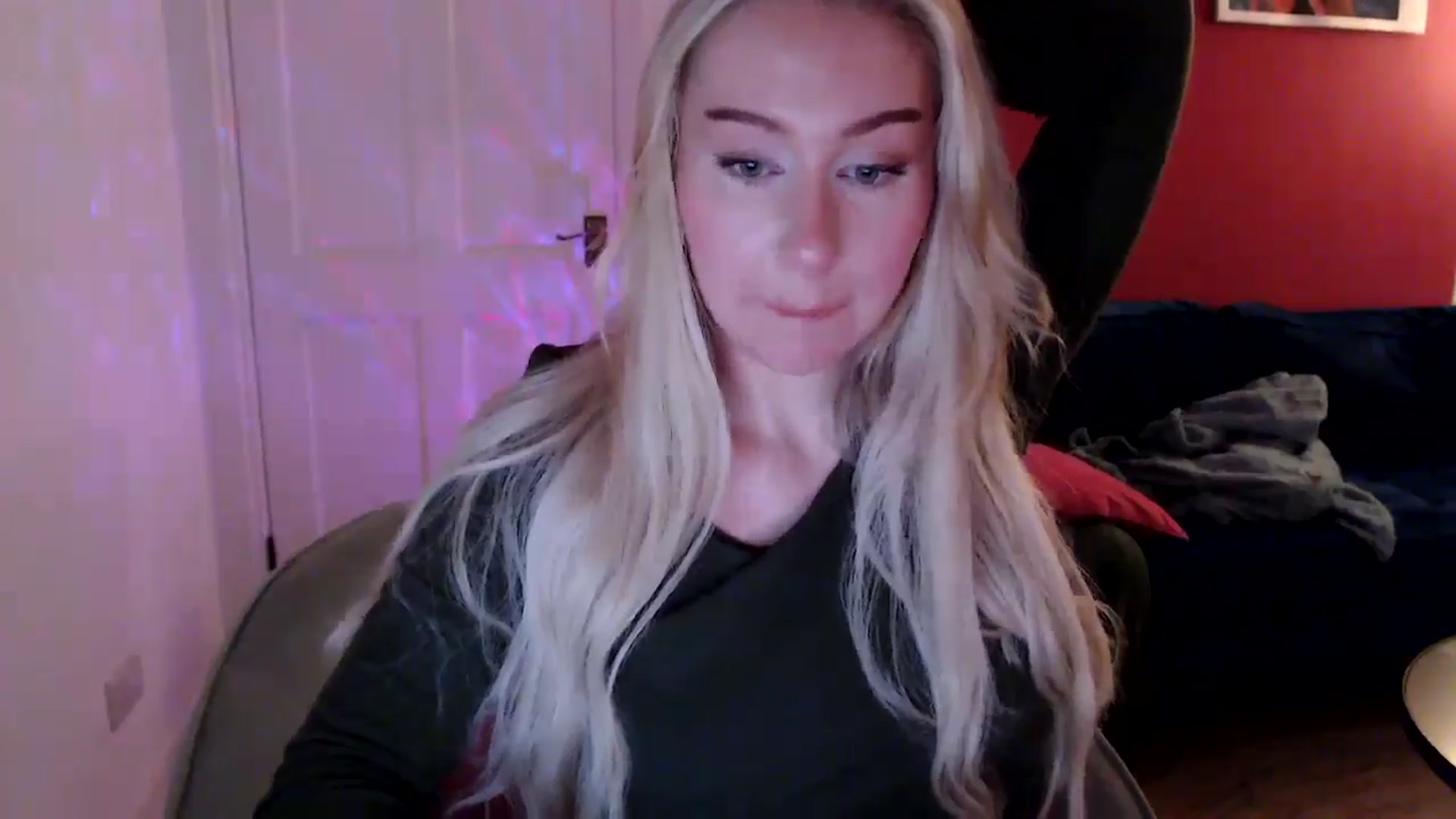 Gallery image thumbnail from PetiteAvax's myfreecams stream on, 09/05/2024, 20:08 image 6 of 20