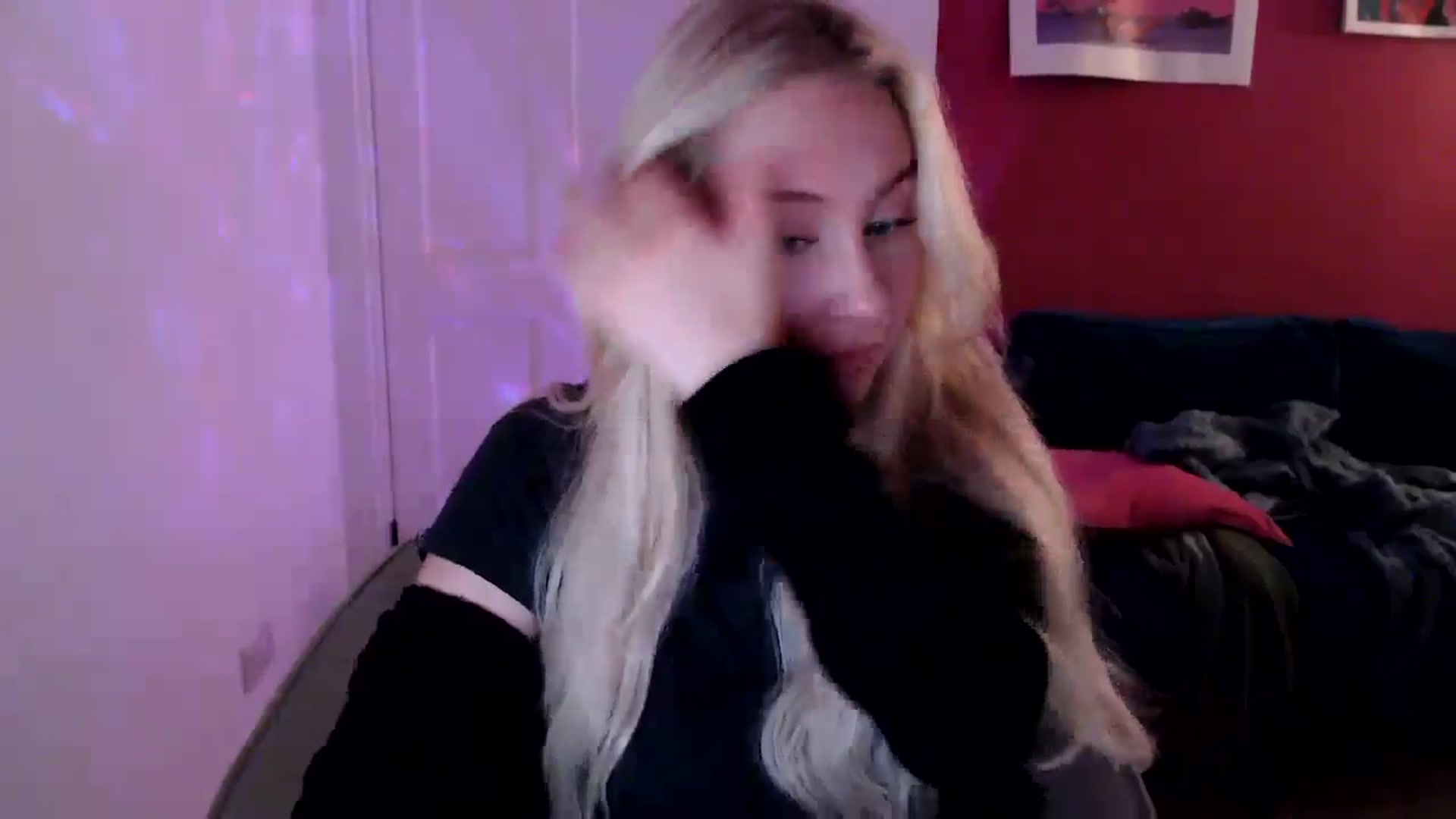 Gallery image thumbnail from PetiteAvax's myfreecams stream on, 09/06/2024, 18:46 image 18 of 20