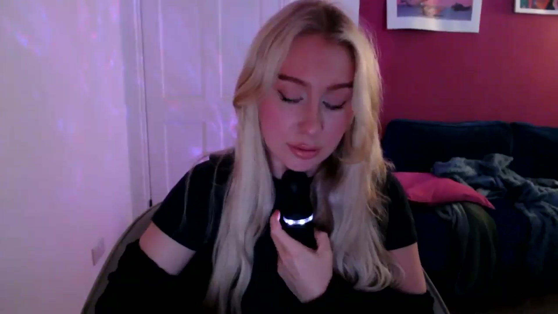 Gallery image thumbnail from PetiteAvax's myfreecams stream on, 09/06/2024, 19:37 image 4 of 20