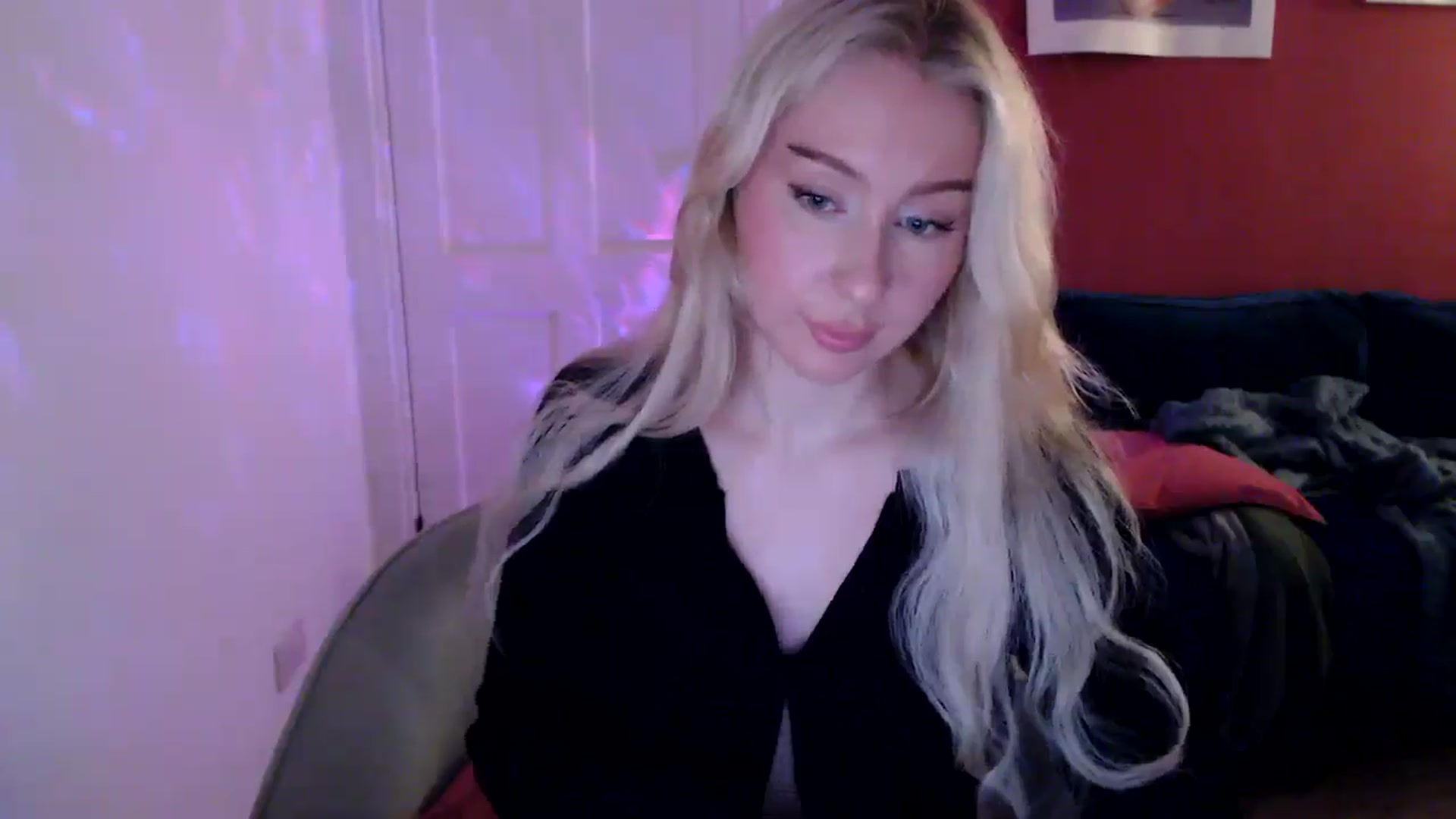 Gallery image thumbnail from PetiteAvax's myfreecams stream on, 09/06/2024, 20:57 image 11 of 20