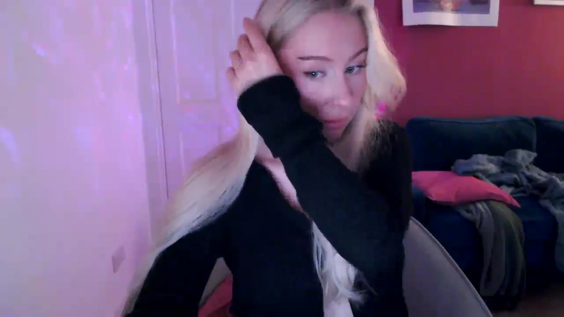 Gallery image thumbnail from PetiteAvax's myfreecams stream on, 09/06/2024, 20:57 image 15 of 20