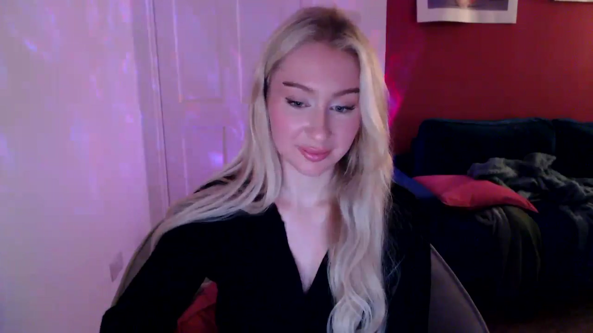 Gallery image thumbnail from PetiteAvax's myfreecams stream on, 09/06/2024, 20:57 image 7 of 20