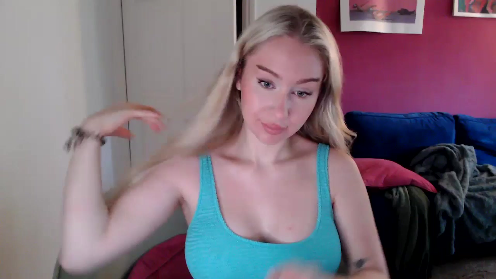 Gallery image thumbnail from PetiteAvax's myfreecams stream on, 09/07/2024, 09:58 image 1 of 20