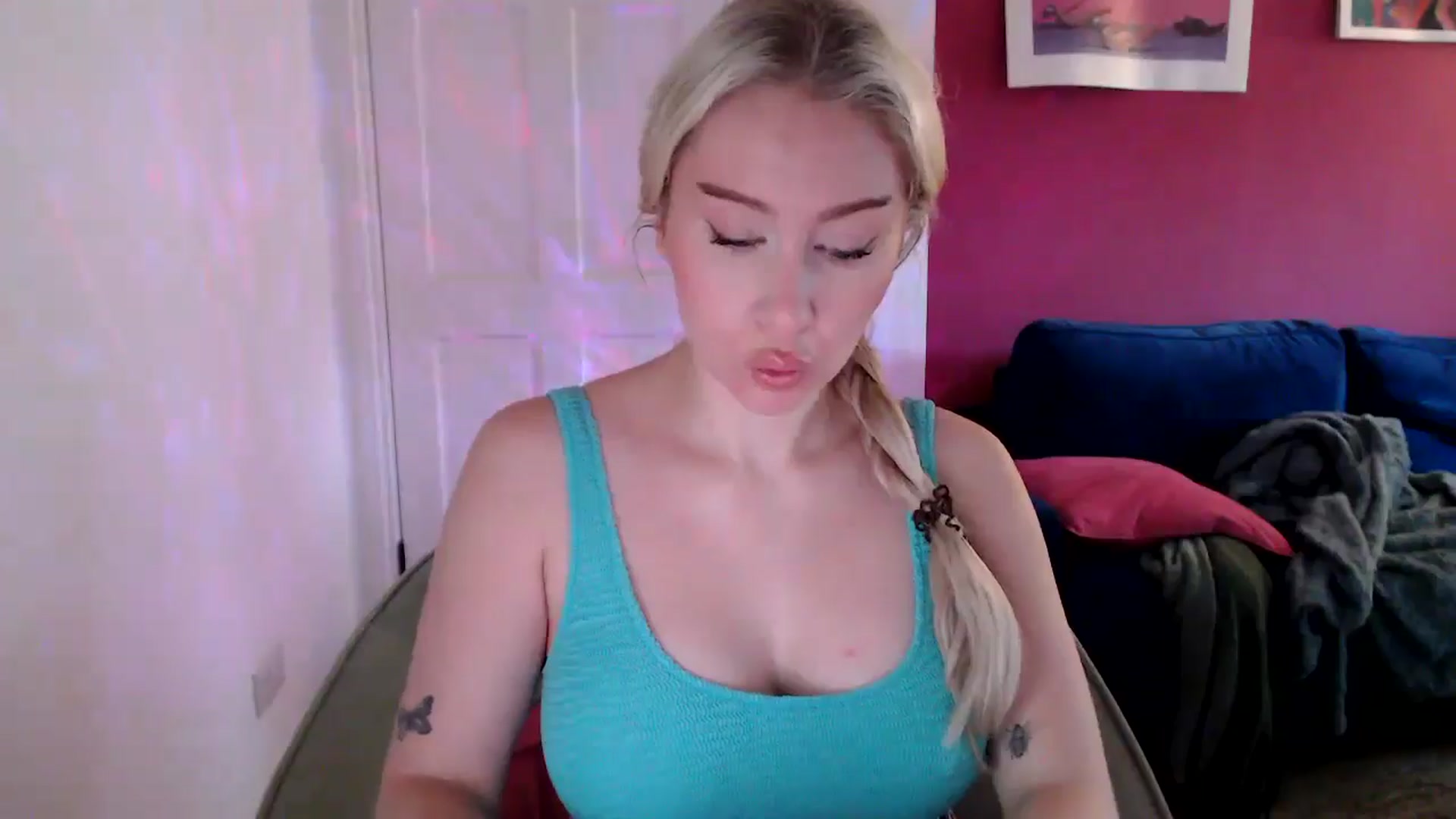 Gallery image thumbnail from PetiteAvax's myfreecams stream on, 09/07/2024, 09:58 image 10 of 20