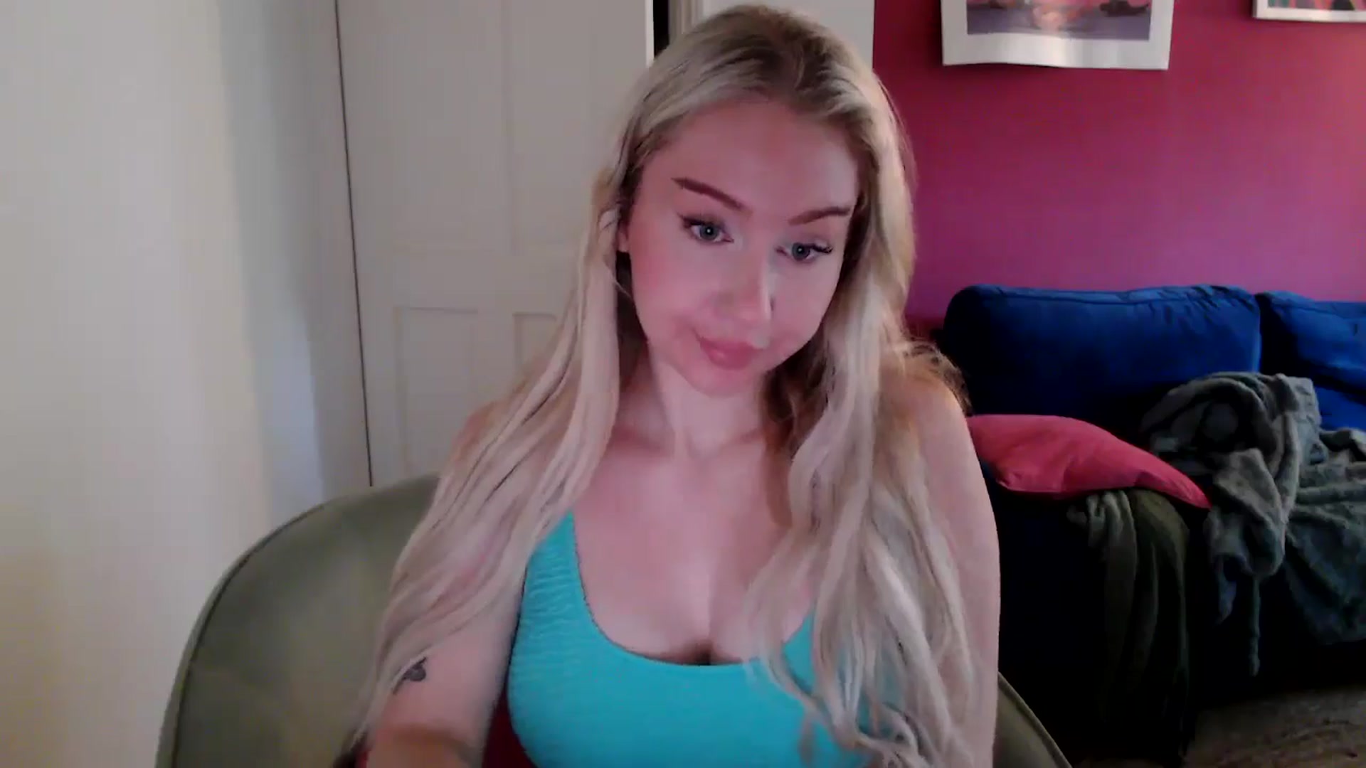 Gallery image thumbnail from PetiteAvax's myfreecams stream on, 09/07/2024, 09:58 image 3 of 20