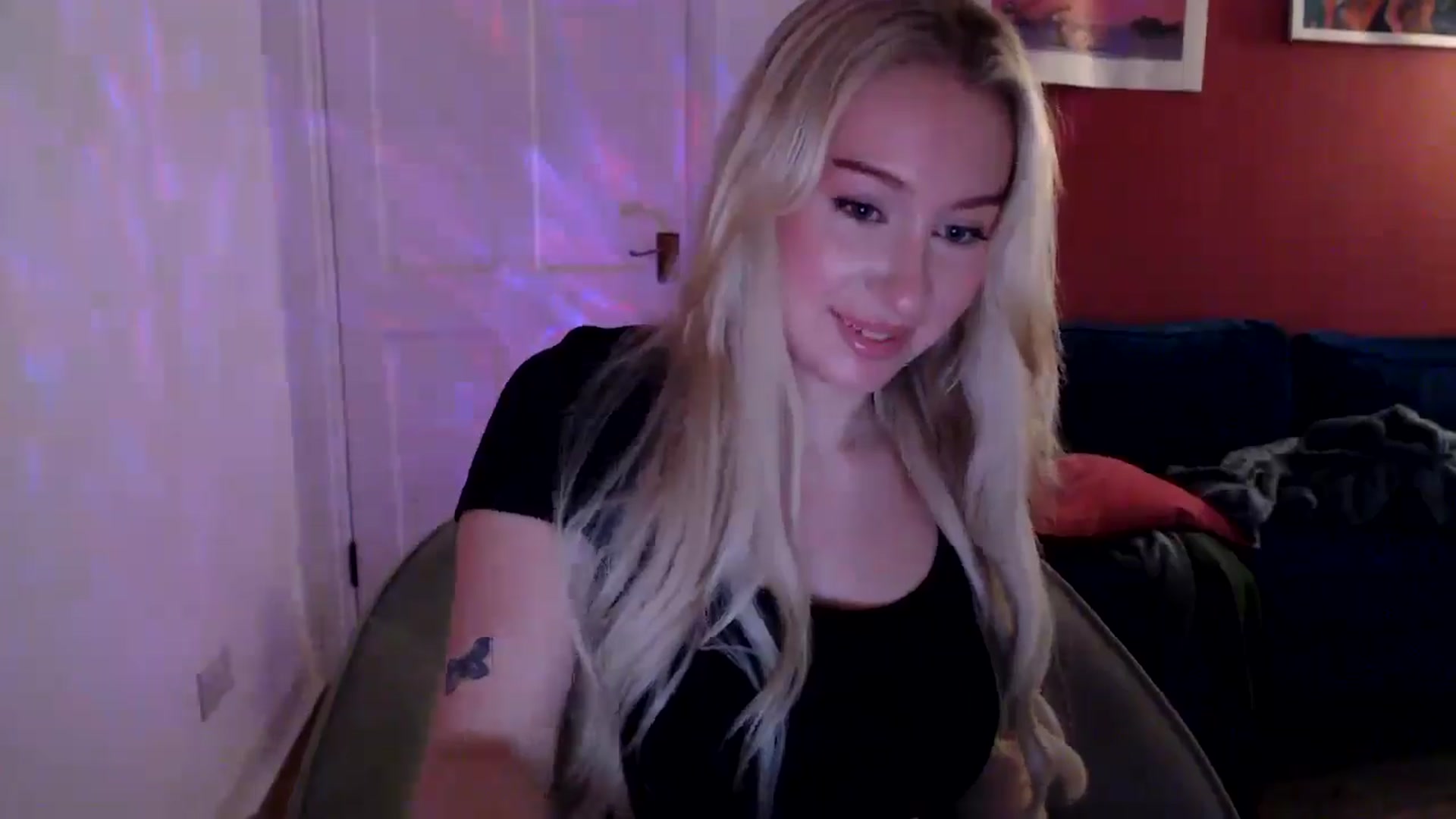 Gallery image thumbnail from PetiteAvax's myfreecams stream on, 09/07/2024, 19:10 image 8 of 20