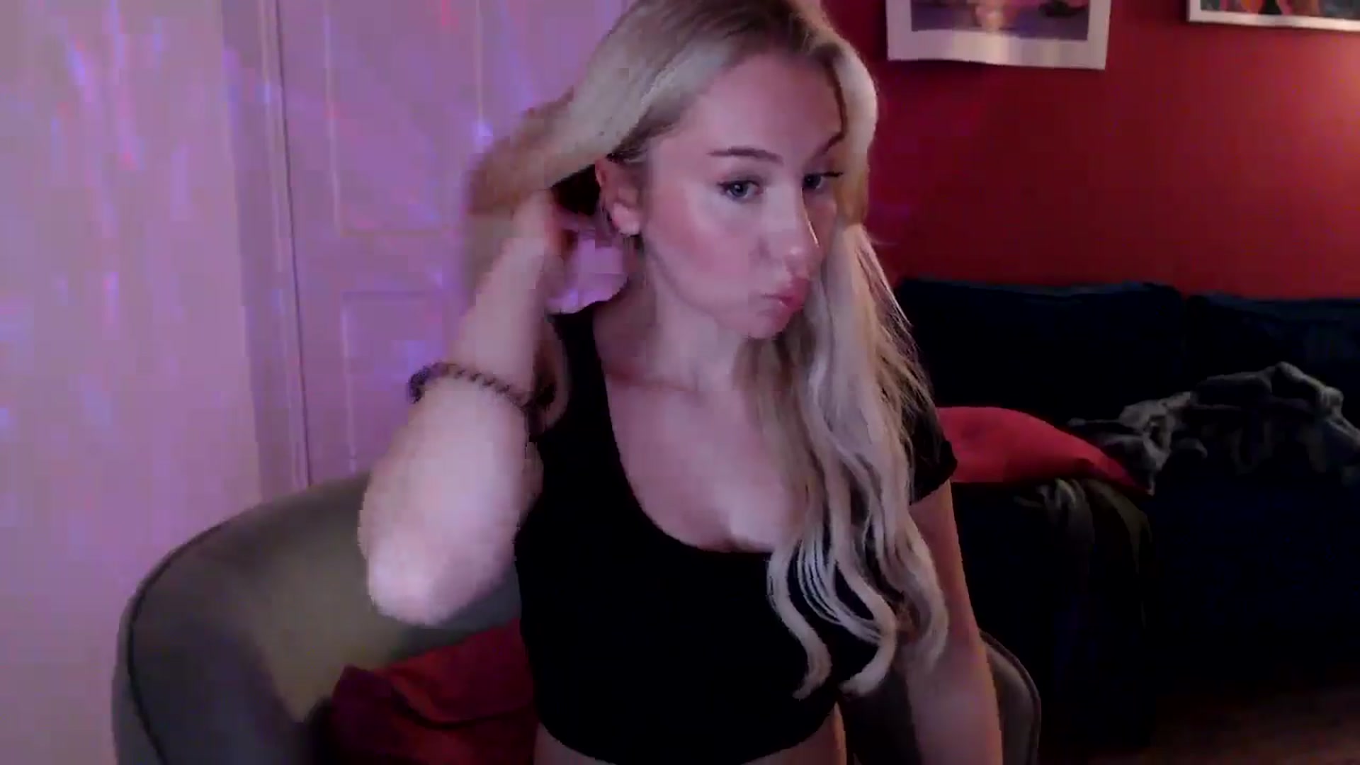 Gallery image thumbnail from PetiteAvax's myfreecams stream on, 09/07/2024, 19:10 image 19 of 20